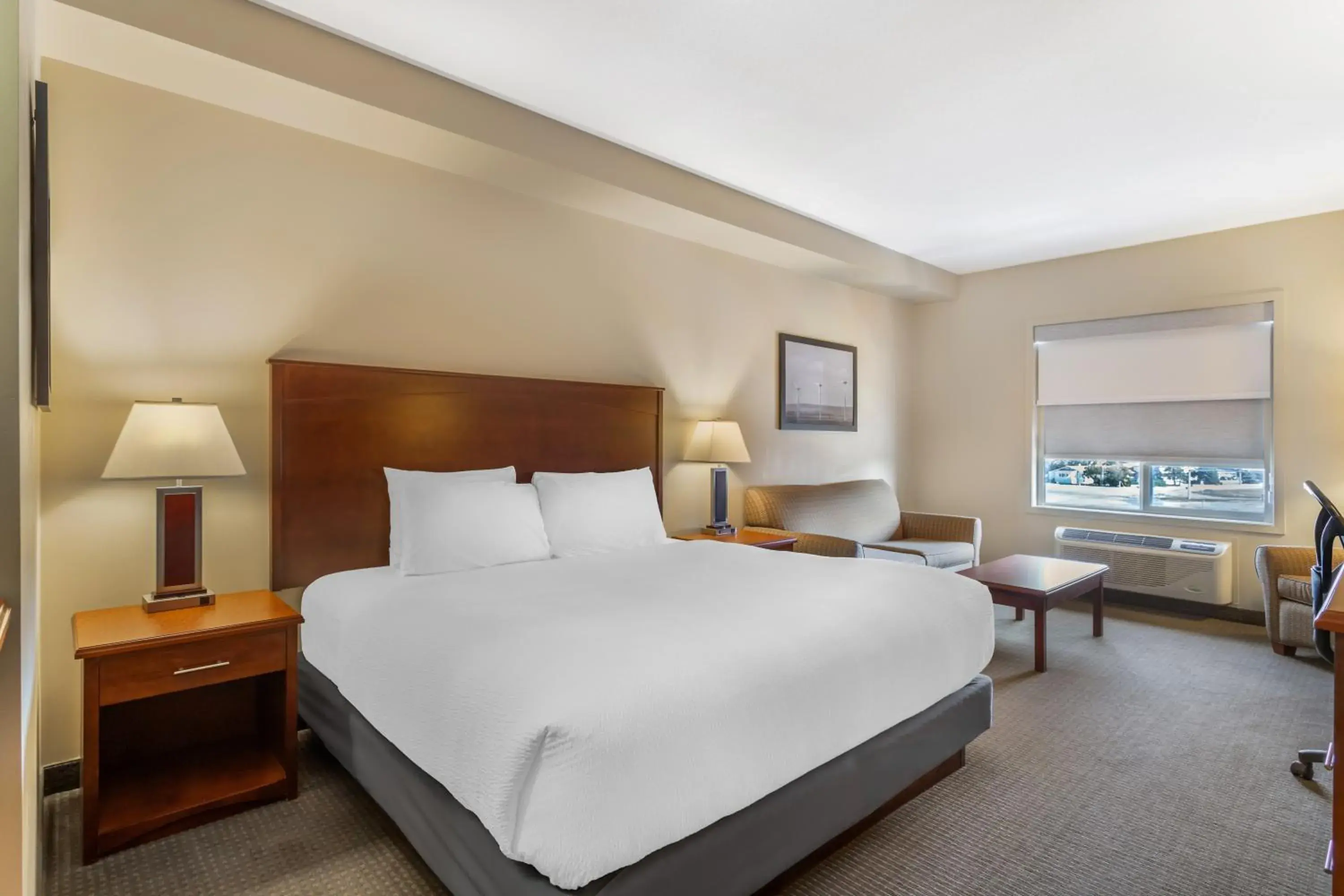 Bed in Best Western Plus Service Inn & Suites Bed in Best Western Plus Service Inn & Suites