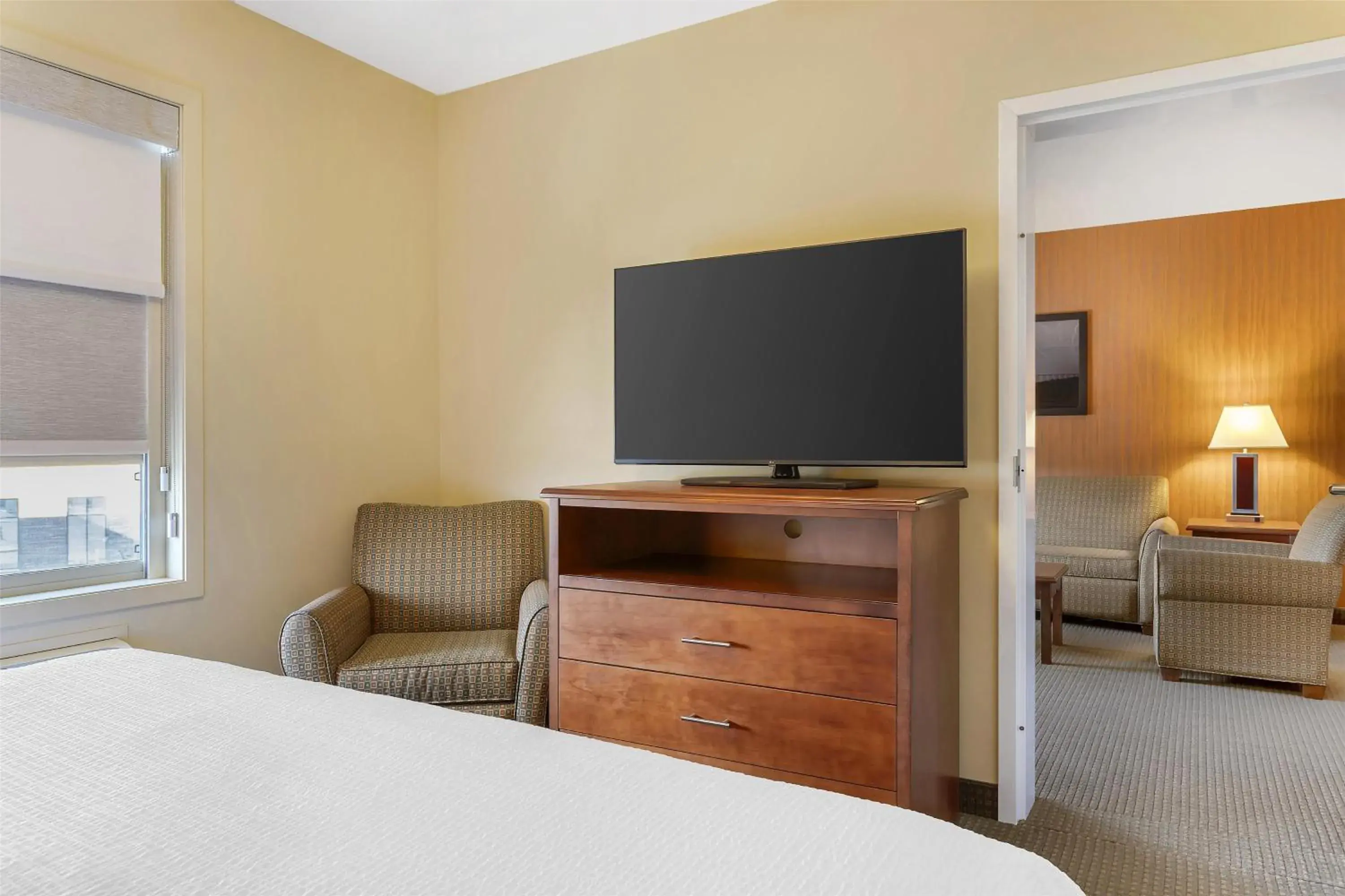 Bedroom, Bed in Best Western Plus Service Inn & Suites Bedroom, Bed in Best Western Plus Service Inn & Suites