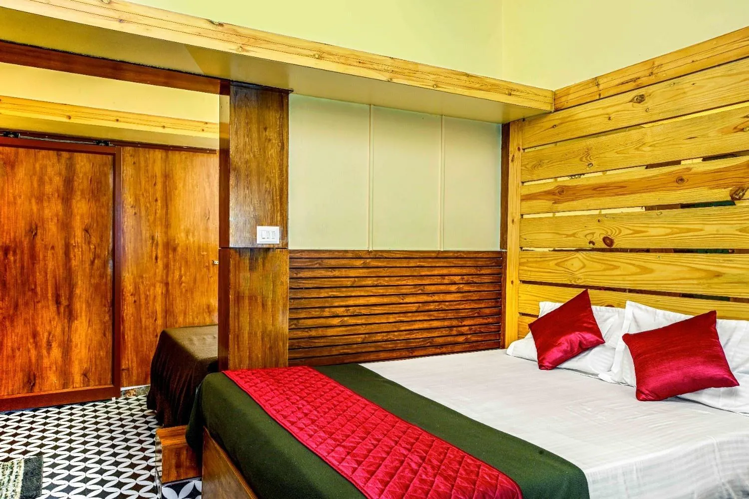 Bedroom, Bed in RAGAM RESORT