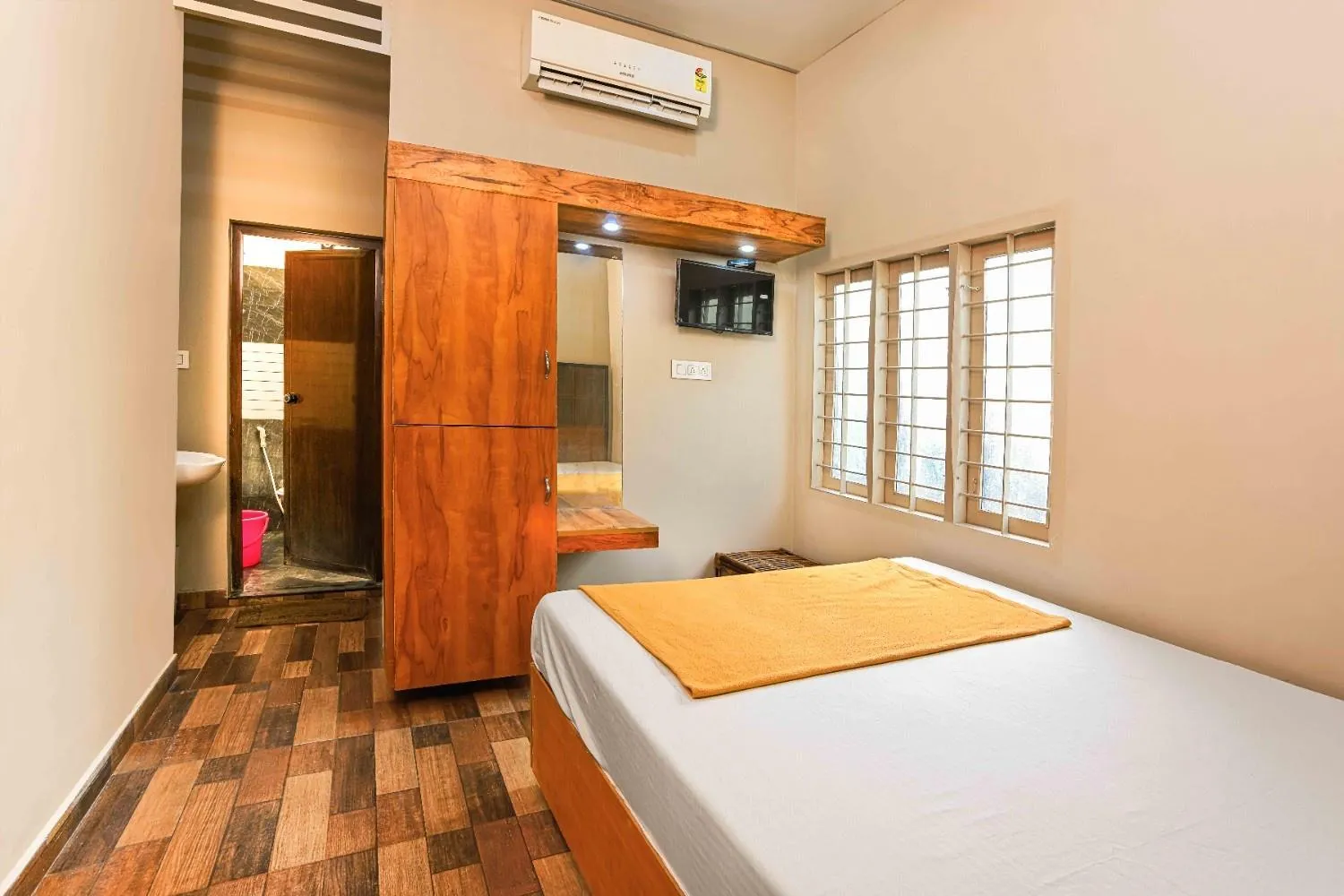 Bed in RAGAM RESORT