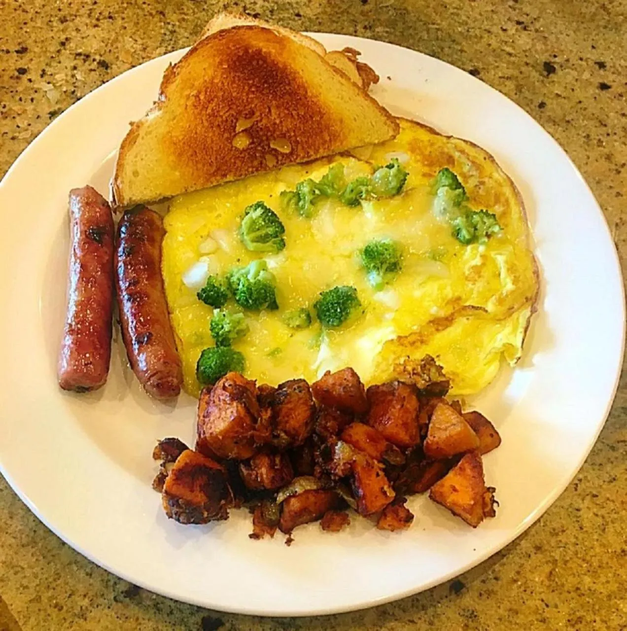 American breakfast in The Fern Lodge