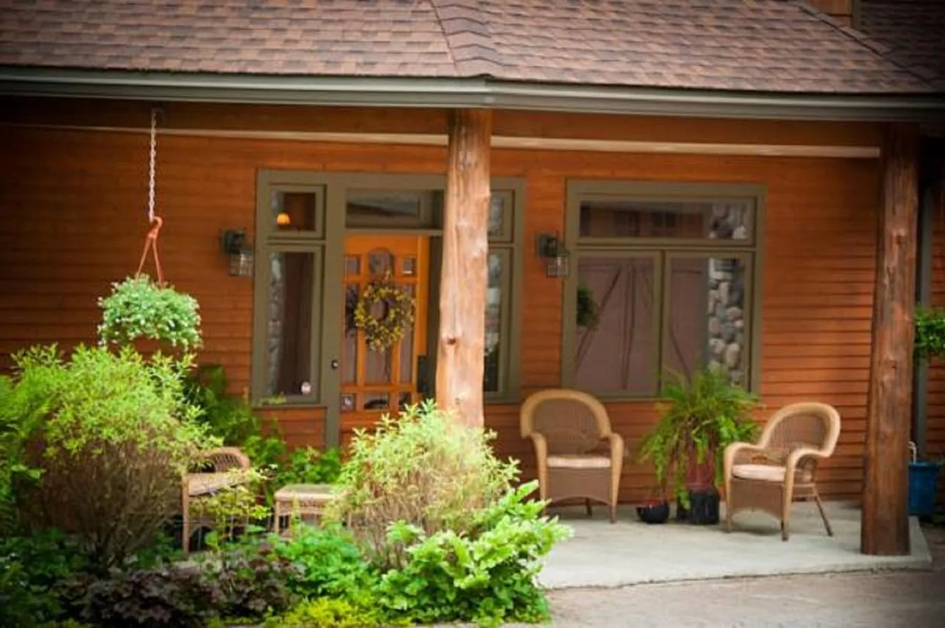 Facade/entrance in The Fern Lodge