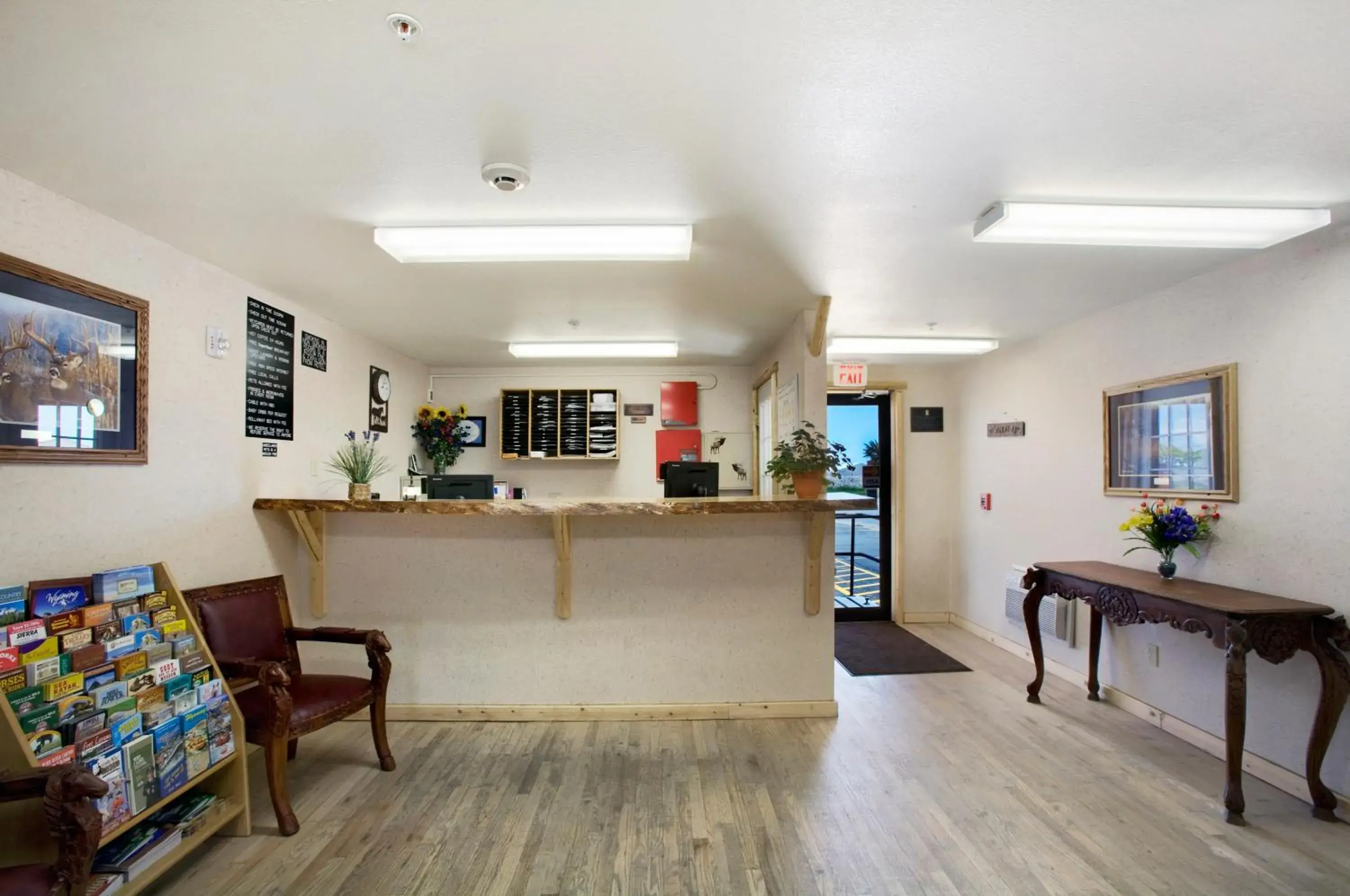 Lobby or reception in Super 8 by Wyndham Powell Lobby or reception in Super 8 by Wyndham Powell