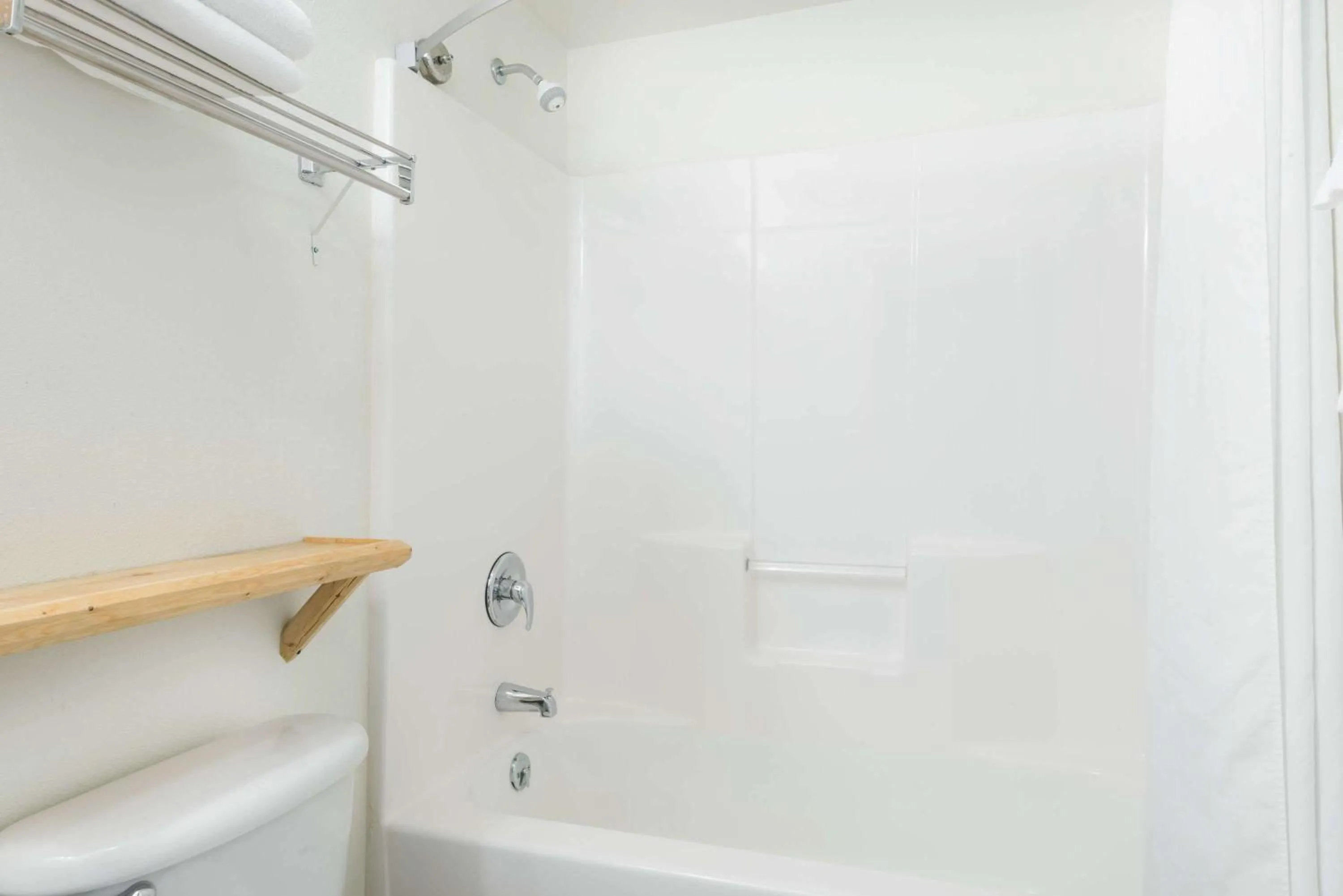 Bathroom in Super 8 by Wyndham Powell