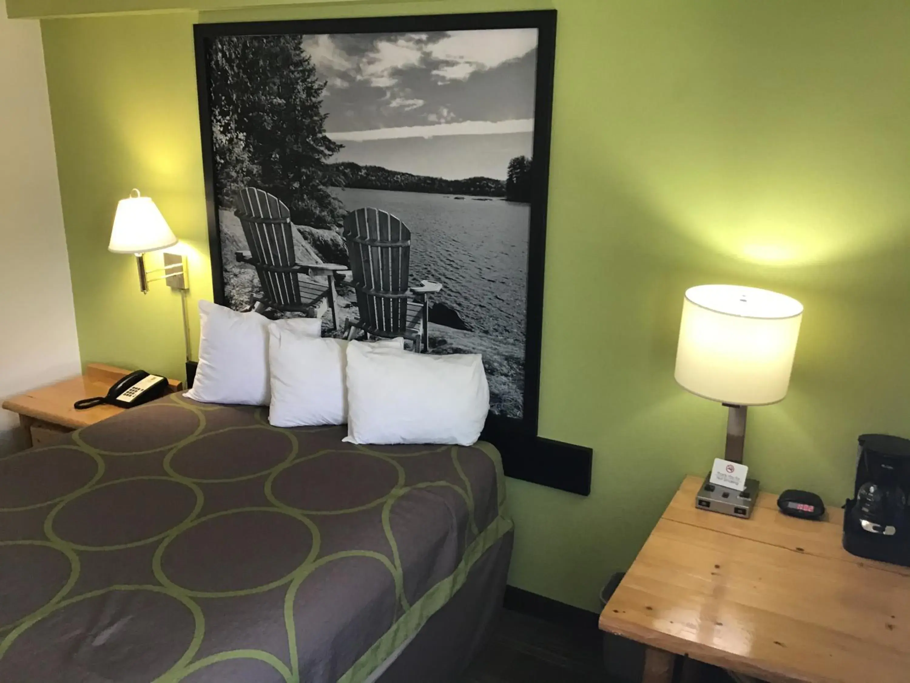 Bedroom, Bed in Super 8 by Wyndham Powell Bedroom, Bed in Super 8 by Wyndham Powell