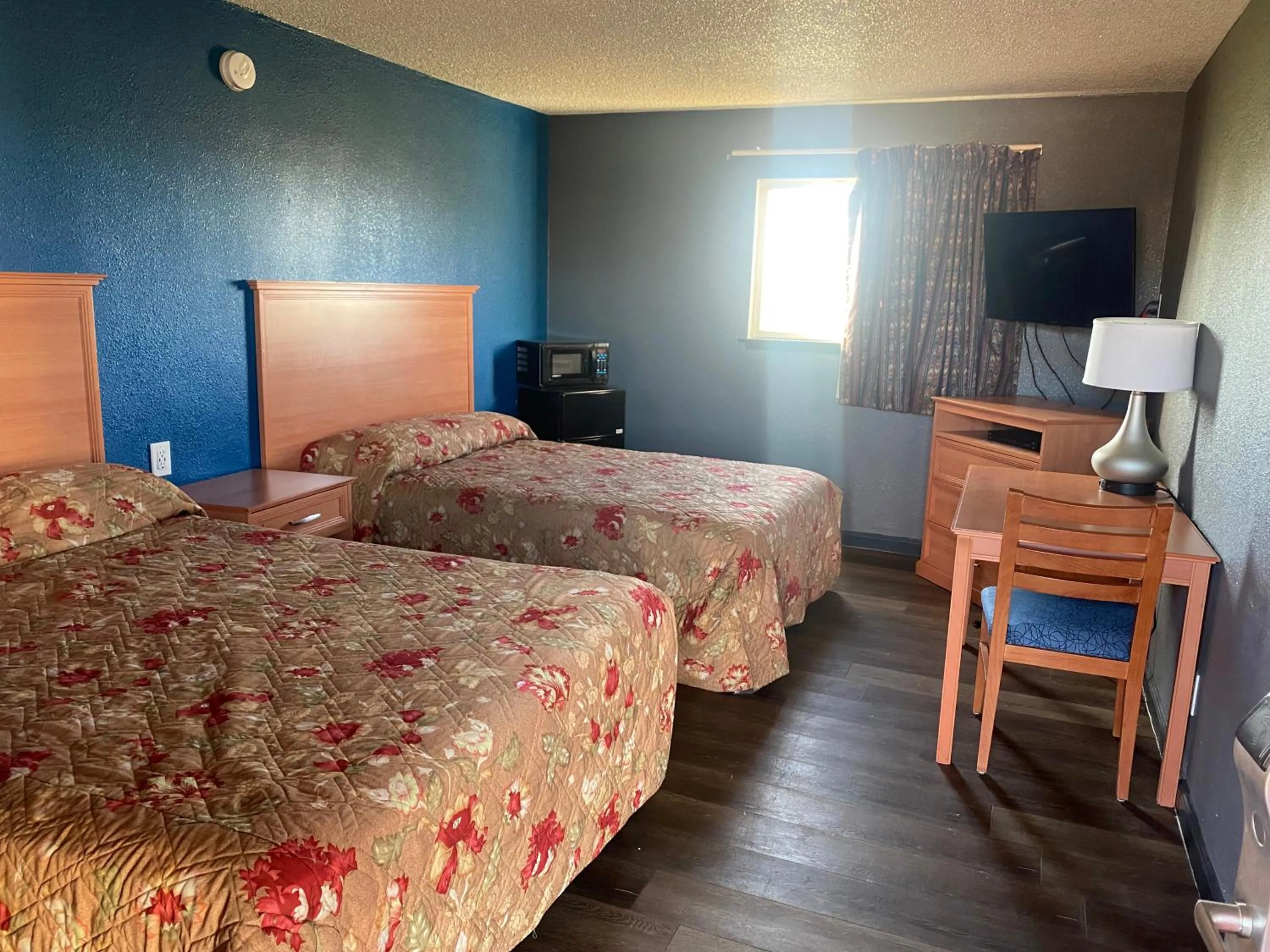 Bed in Valley Motel