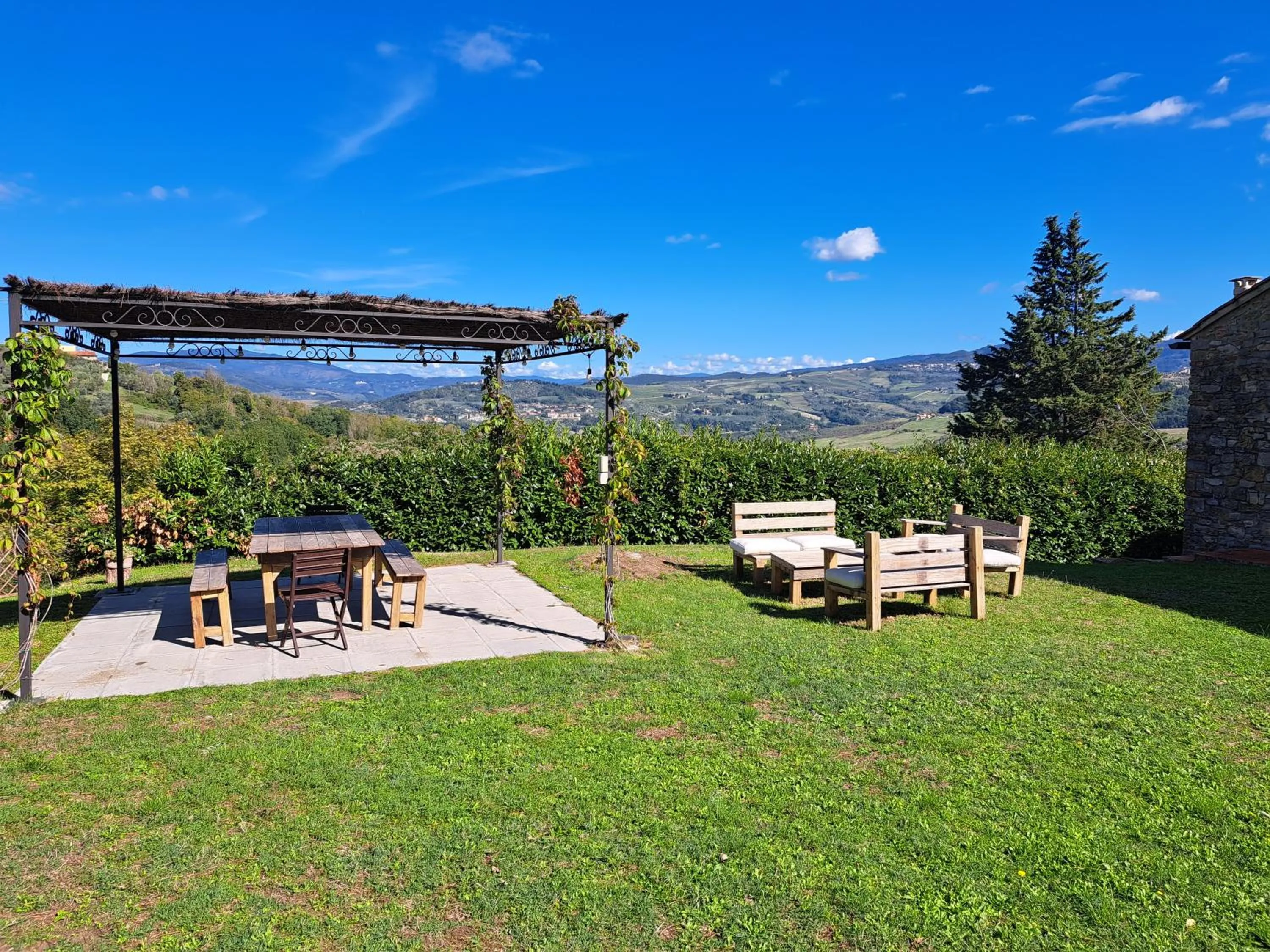 Garden in La Favilletta Casa Vacanze