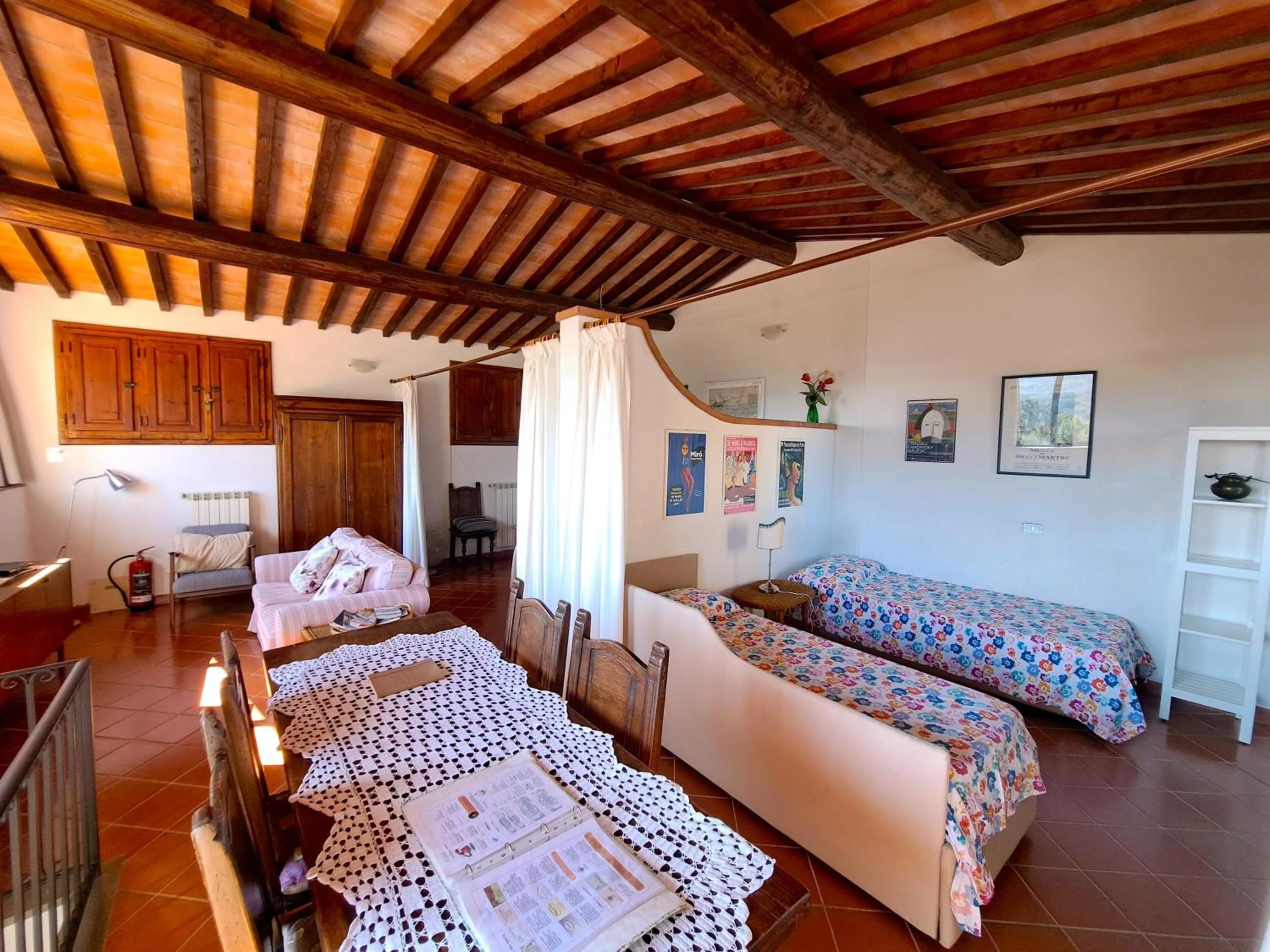 Dining area, Bed in La Favilletta Casa Vacanze