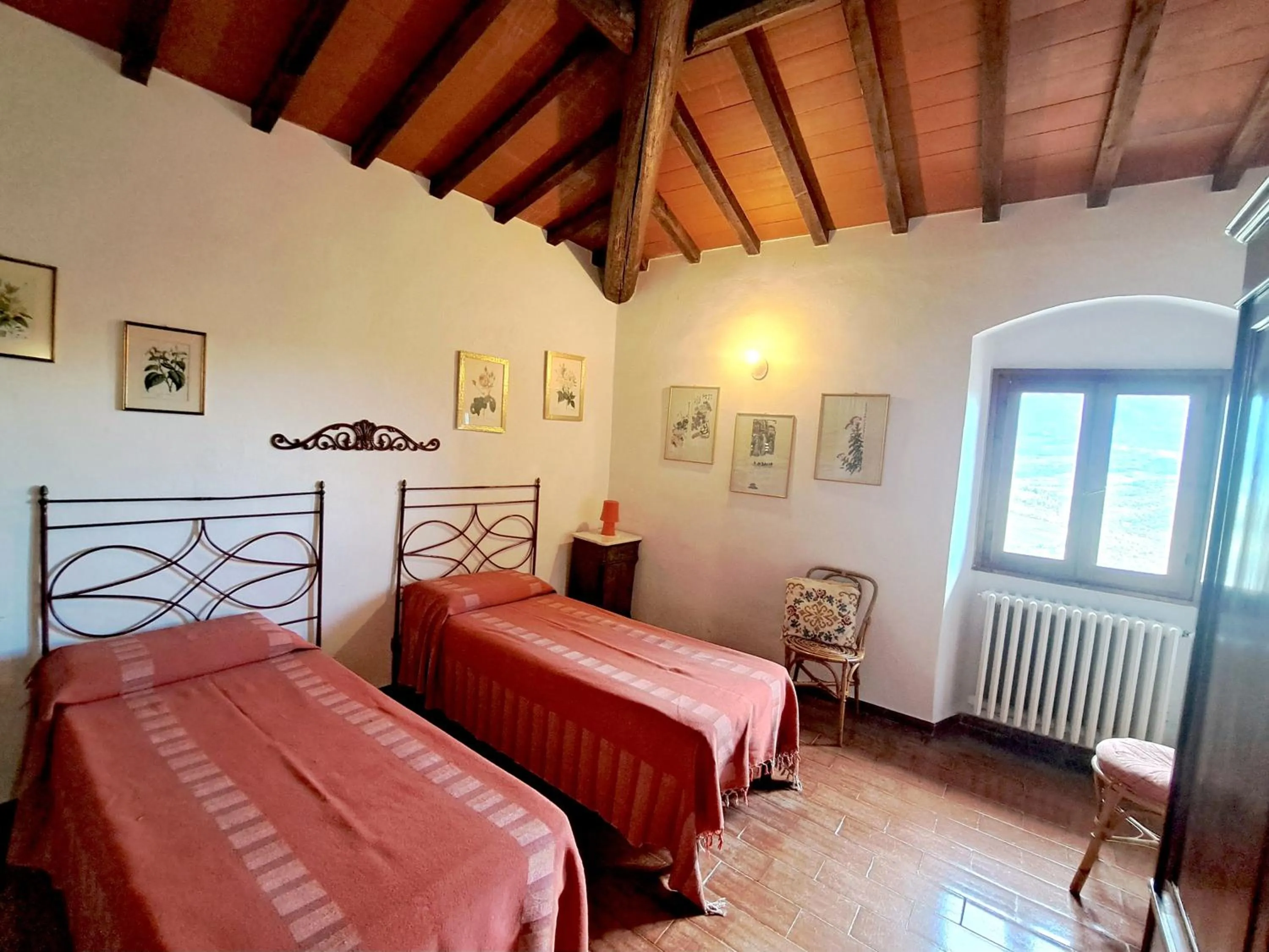 Bedroom, Bed in La Favilletta Casa Vacanze