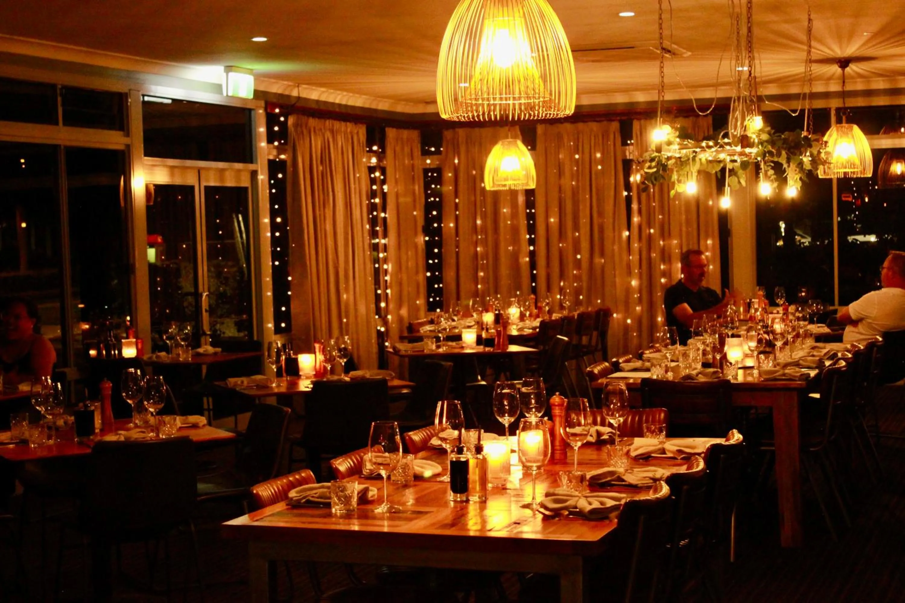 Restaurant/places to eat in The Mayfair Emerald