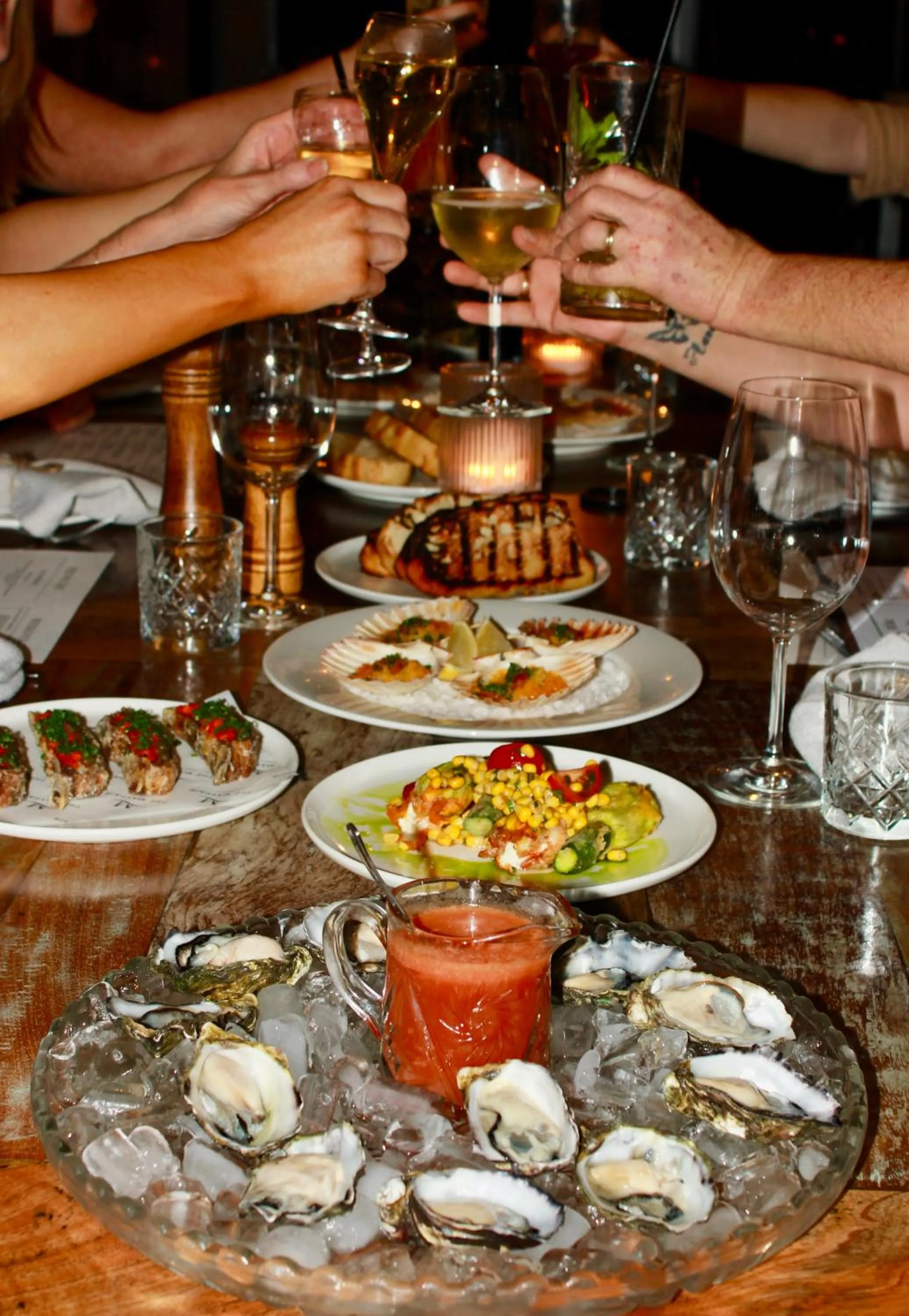 Restaurant/places to eat in The Mayfair Emerald