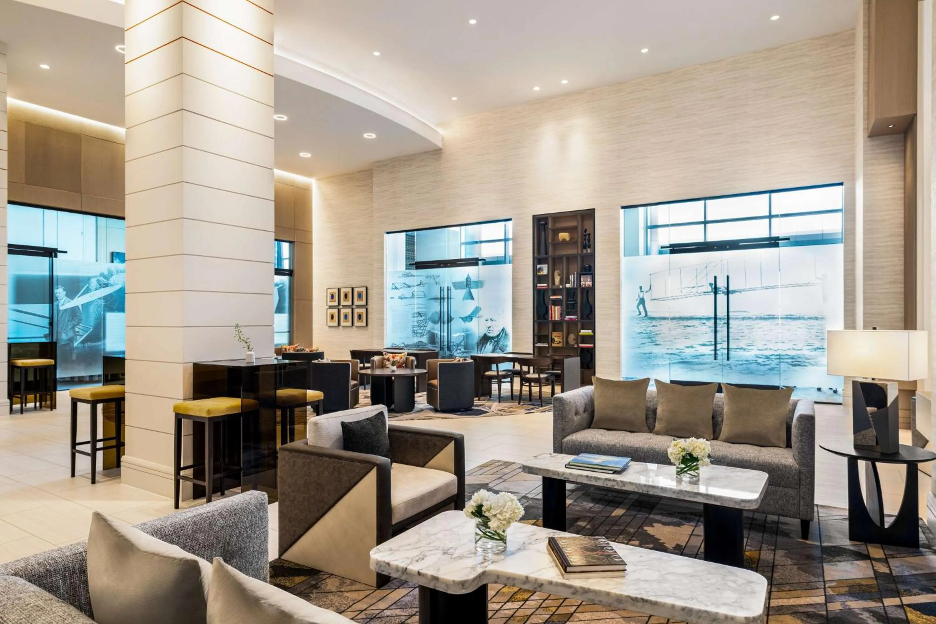 Lobby or reception in Hilton BNA Nashville Airport Terminal