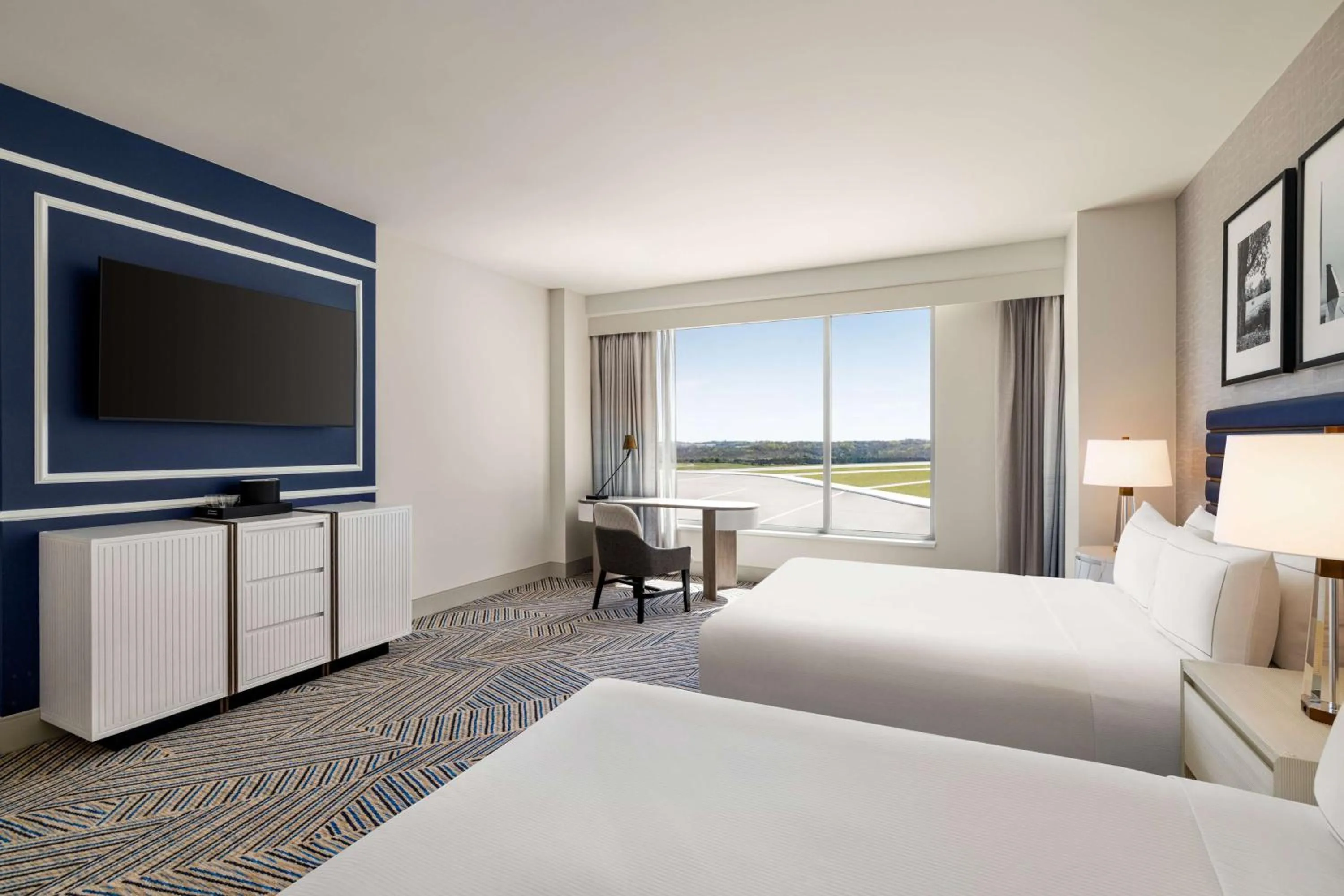 Bed in Hilton BNA Nashville Airport Terminal