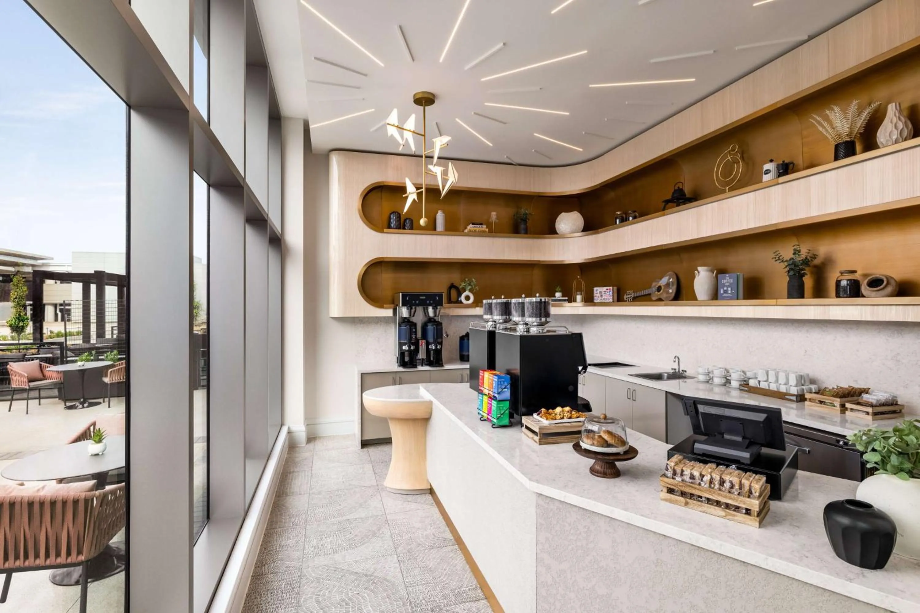 Restaurant/places to eat in Hilton BNA Nashville Airport Terminal