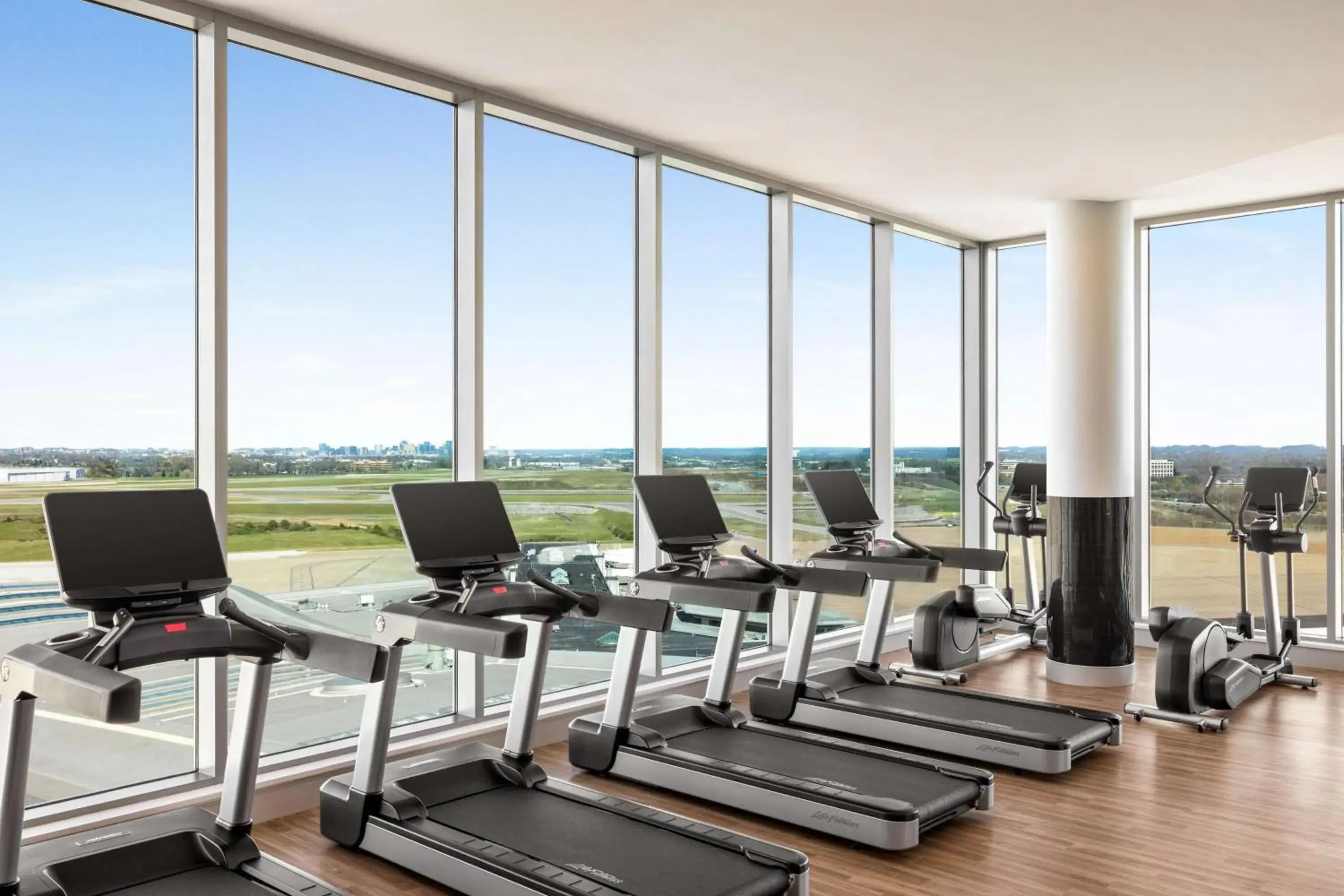 Fitness centre/facilities in Hilton BNA Nashville Airport Terminal Fitness centre/facilities in Hilton BNA Nashville Airport Terminal