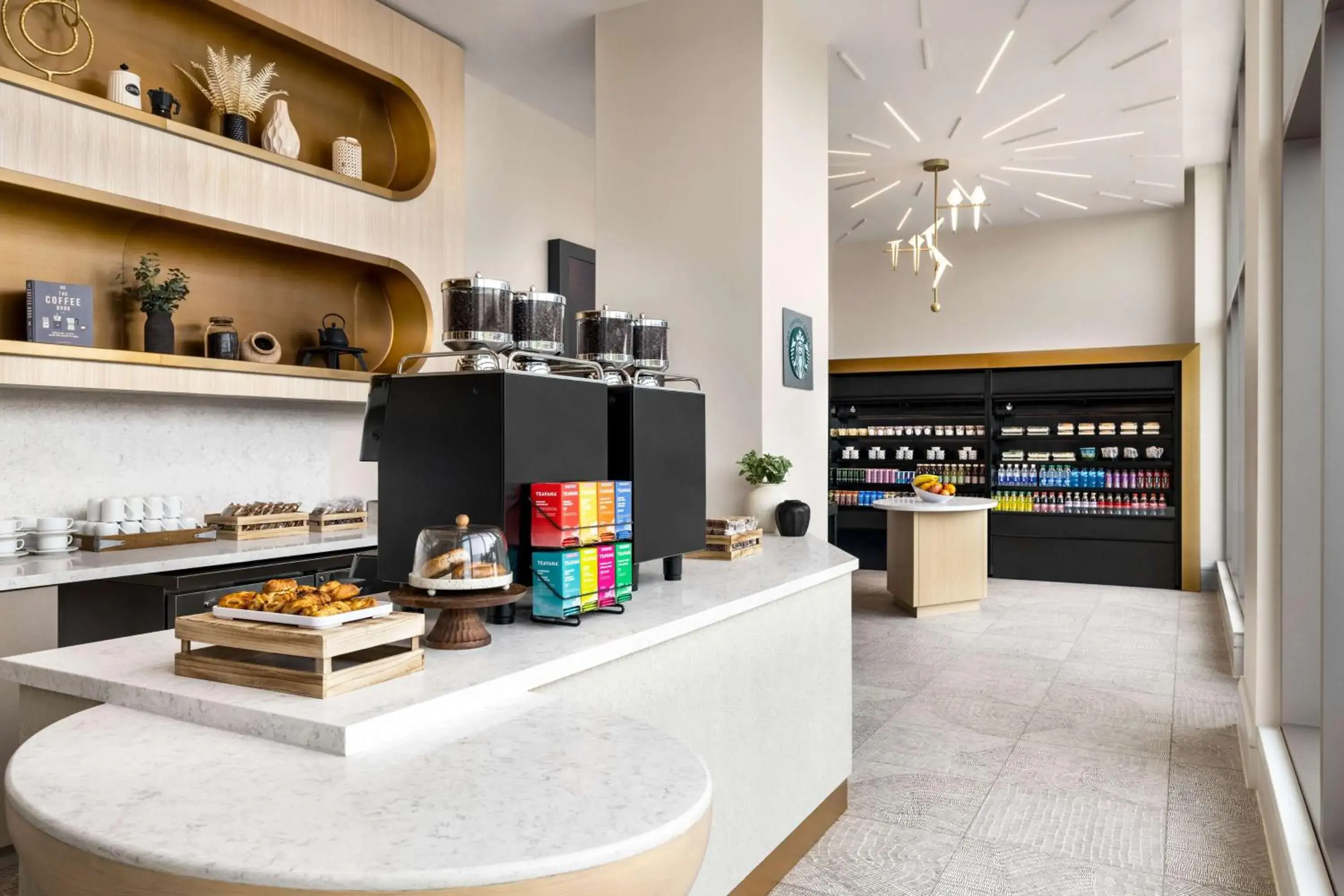 Restaurant/places to eat in Hilton BNA Nashville Airport Terminal Restaurant/places to eat in Hilton BNA Nashville Airport Terminal