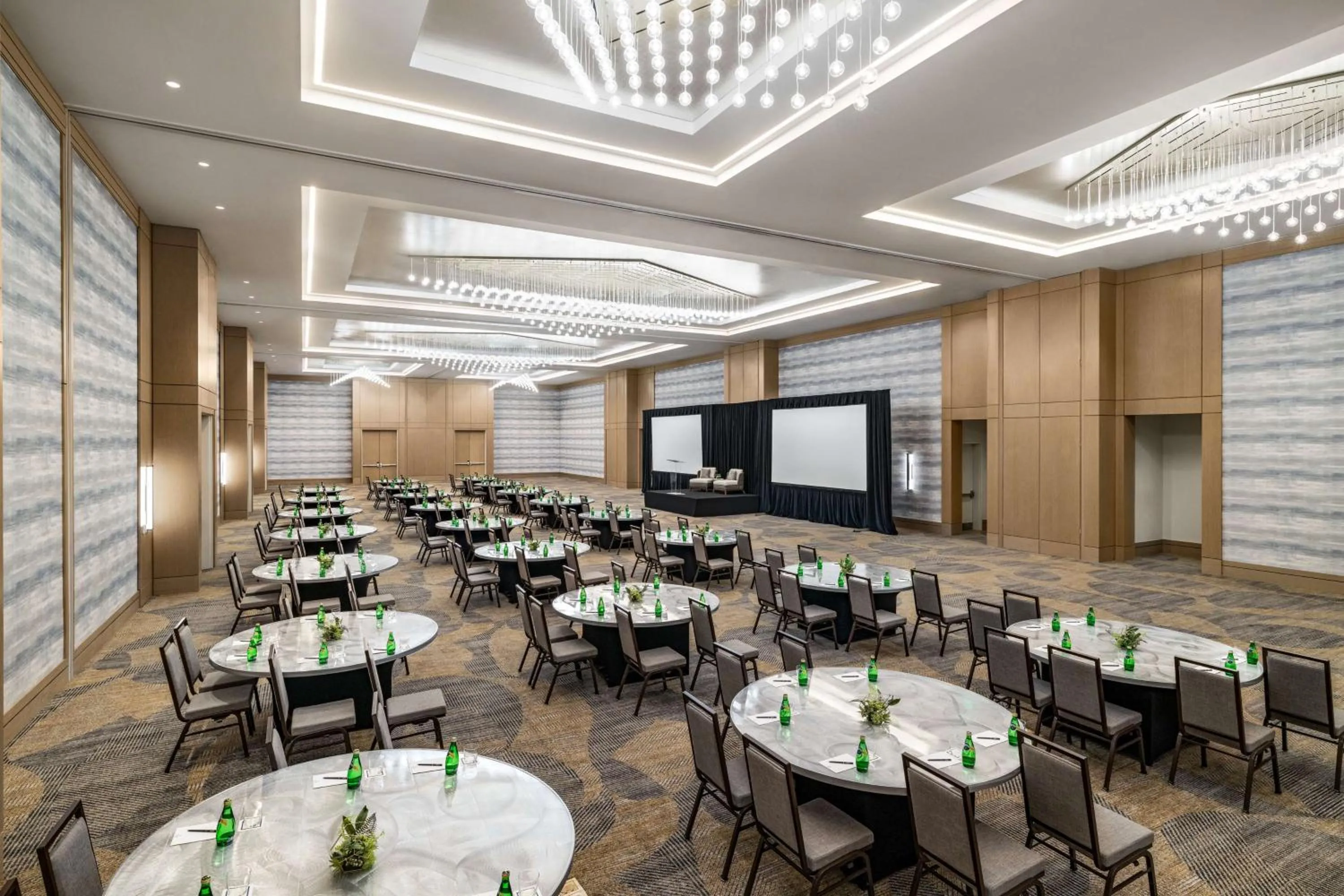 Meeting/conference room in Hilton BNA Nashville Airport Terminal