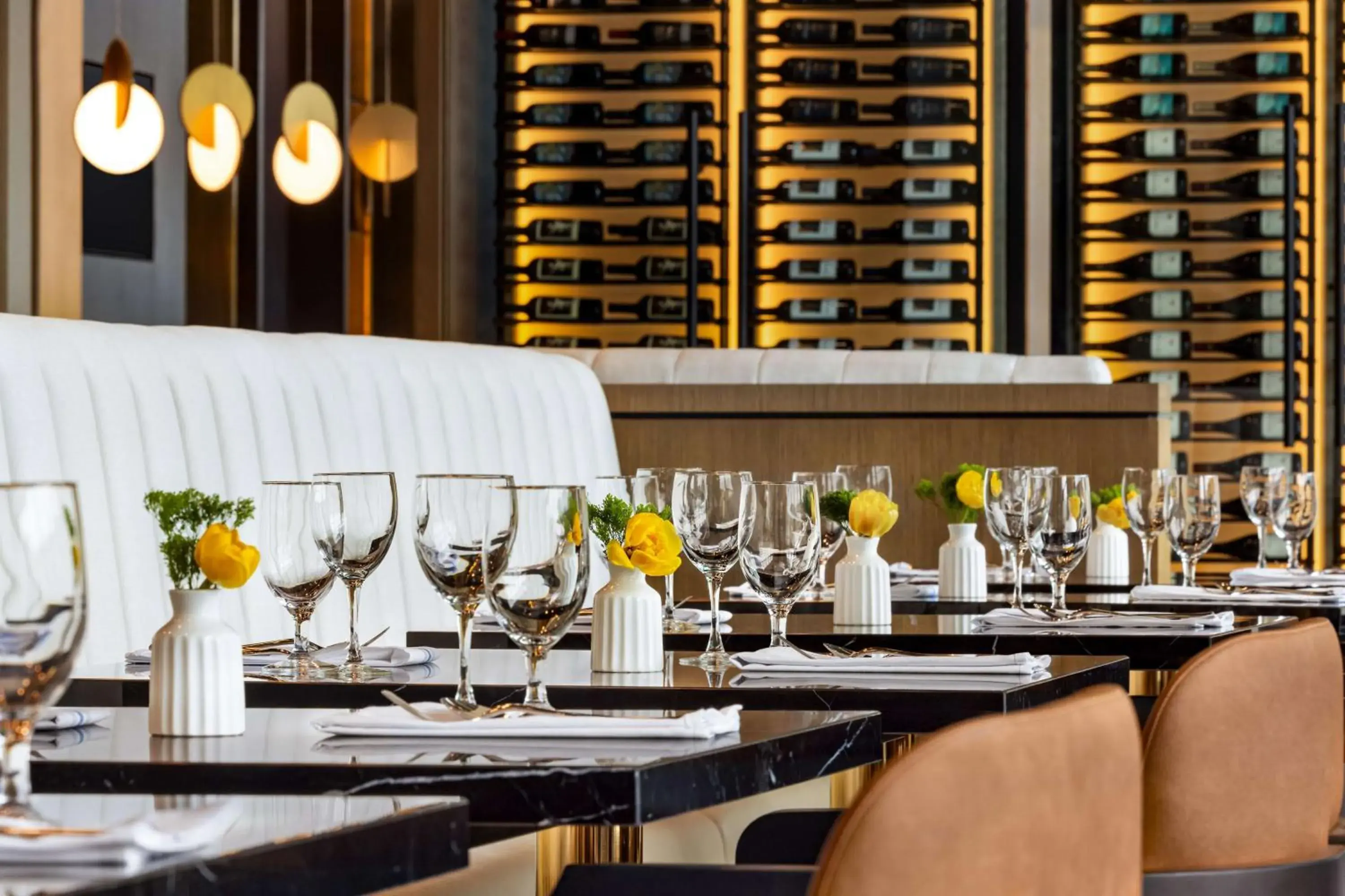 Restaurant/places to eat in Hilton BNA Nashville Airport Terminal Restaurant/places to eat in Hilton BNA Nashville Airport Terminal