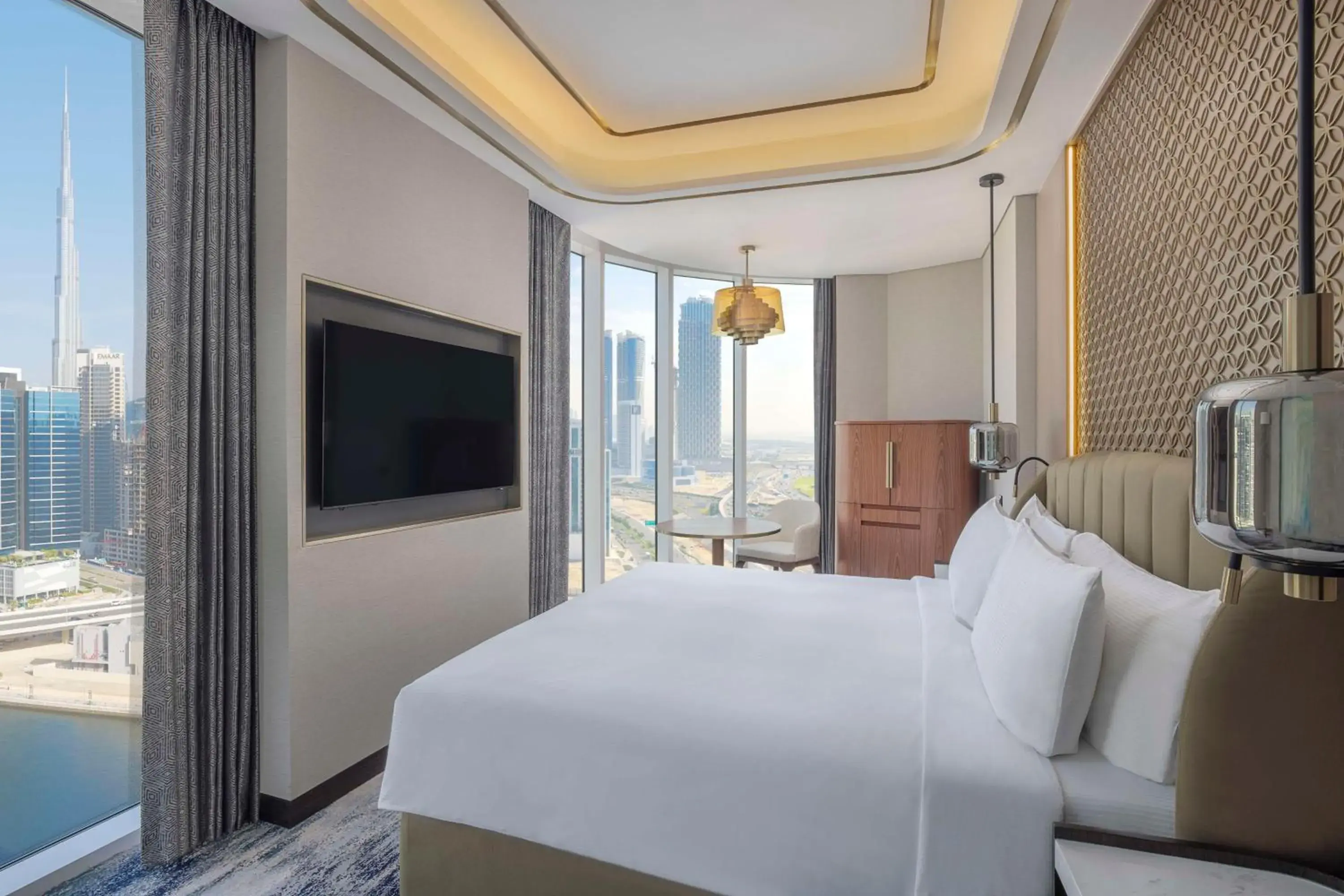 Corner King Room with Burj Khalifa View in Embassy Suites By Hilton Dubai Business Bay Corner King Room with Burj Khalifa View in Embassy Suites By Hilton Dubai Business Bay