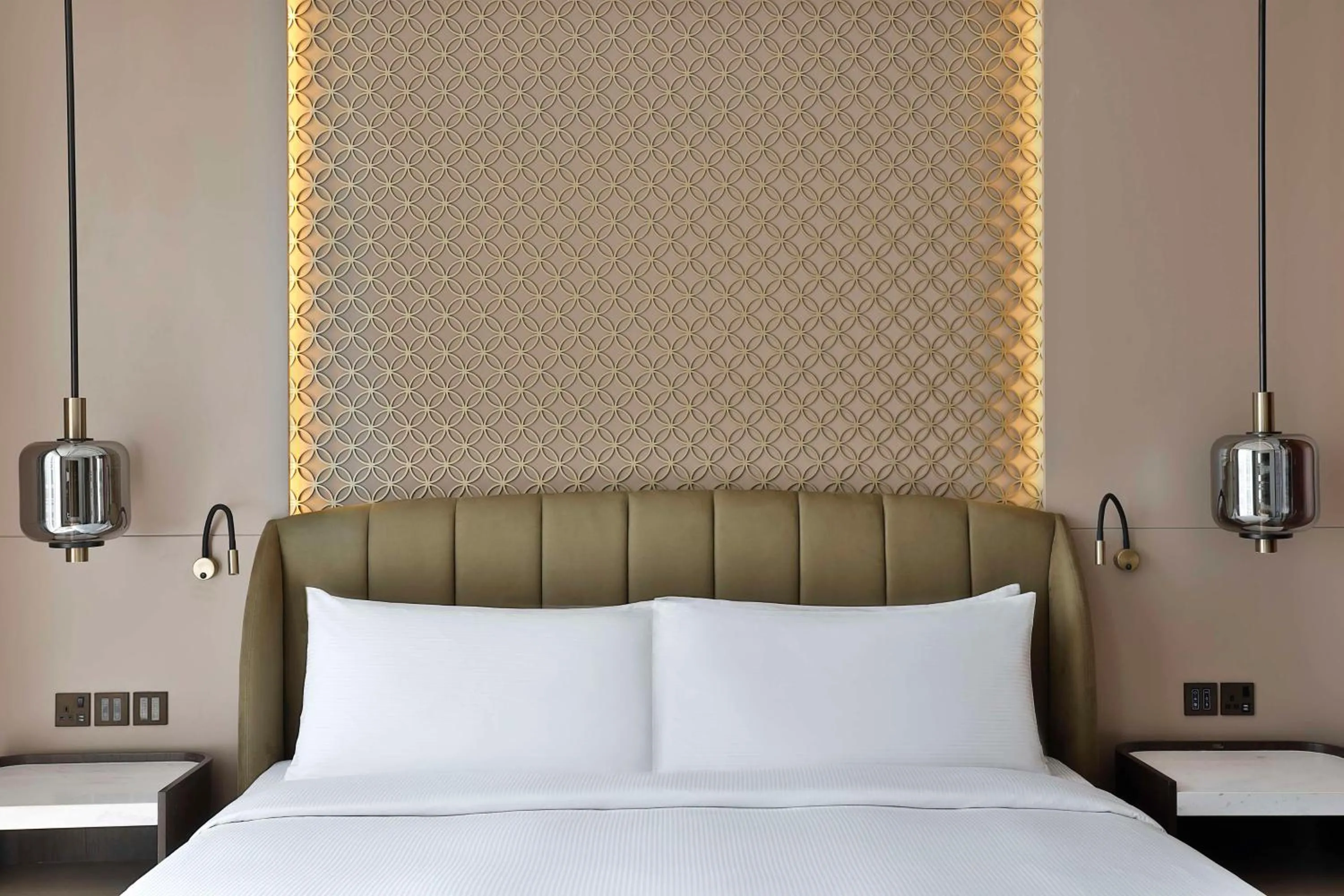 Bed in Embassy Suites By Hilton Dubai Business Bay