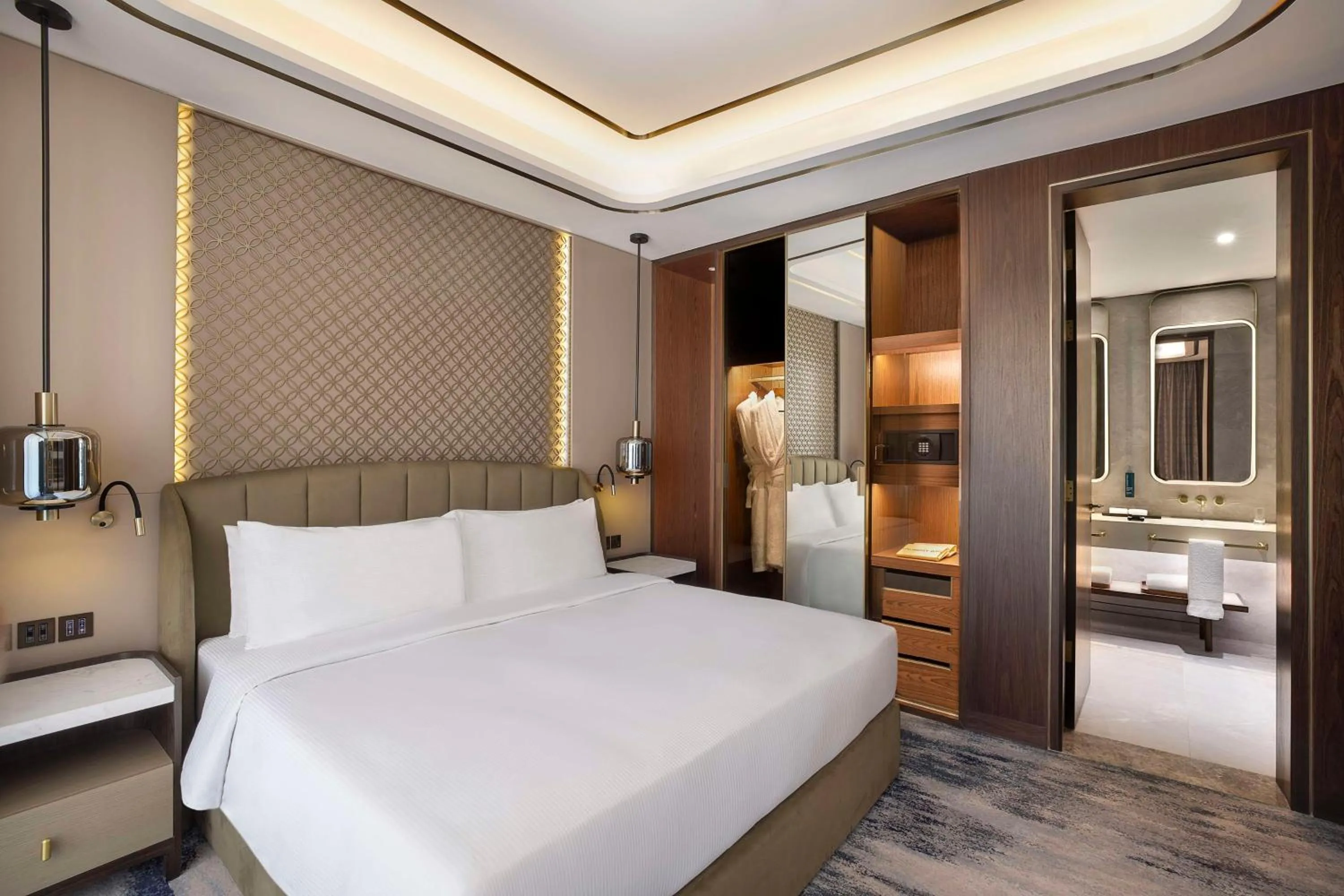 Bed in Embassy Suites By Hilton Dubai Business Bay