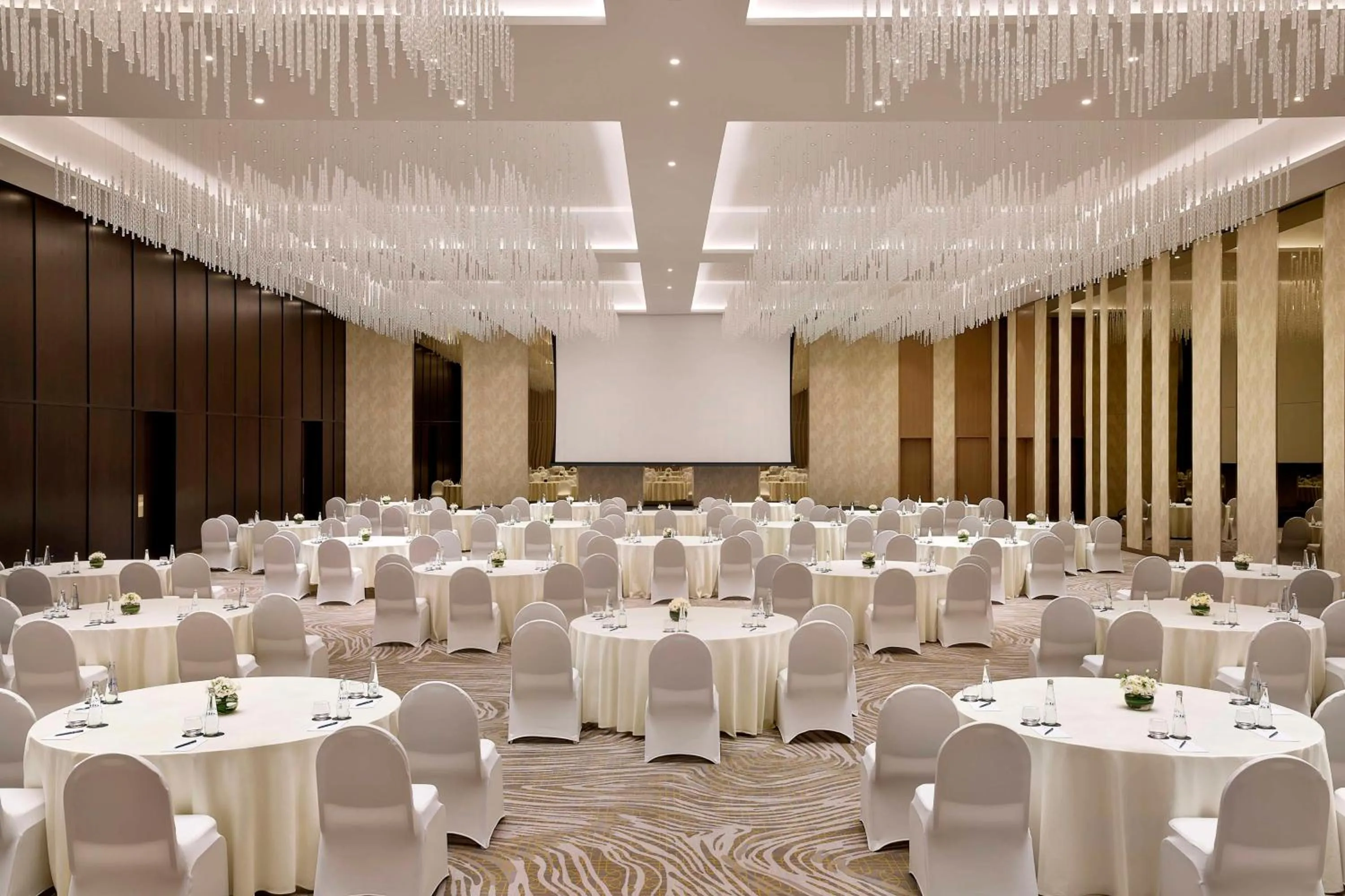 Meeting/conference room in Embassy Suites By Hilton Dubai Business Bay