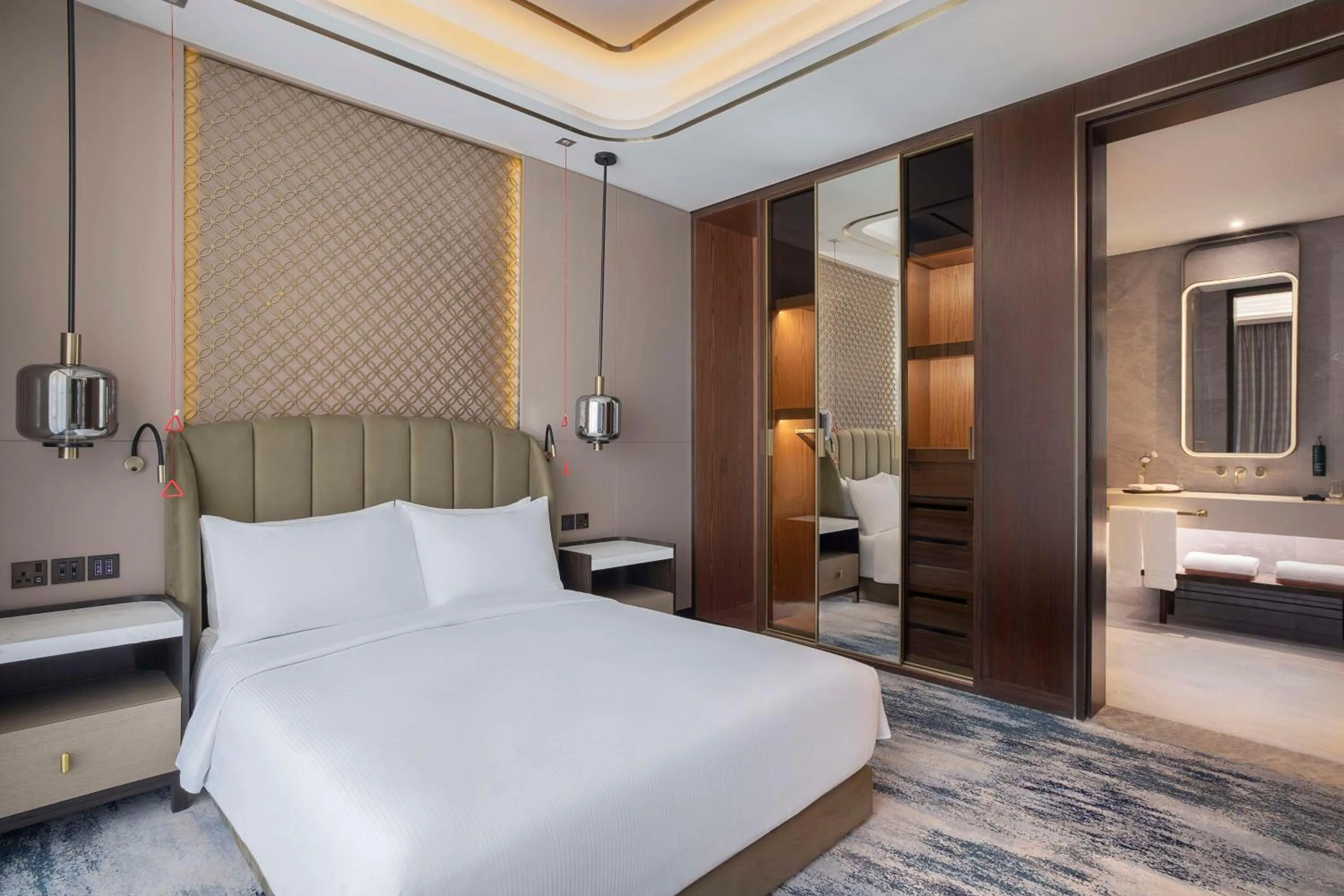 Bed in Embassy Suites By Hilton Dubai Business Bay