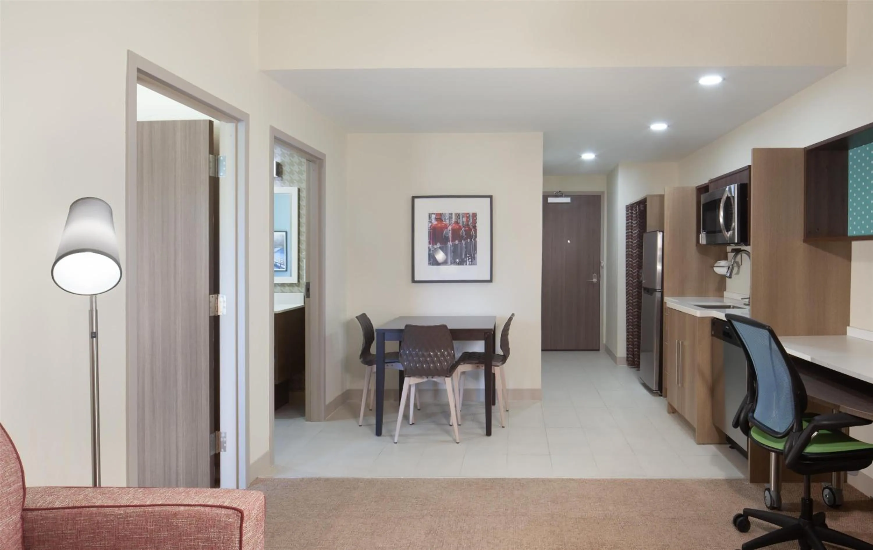 Kitchen or kitchenette in Home2 Suites By Hilton Jackson