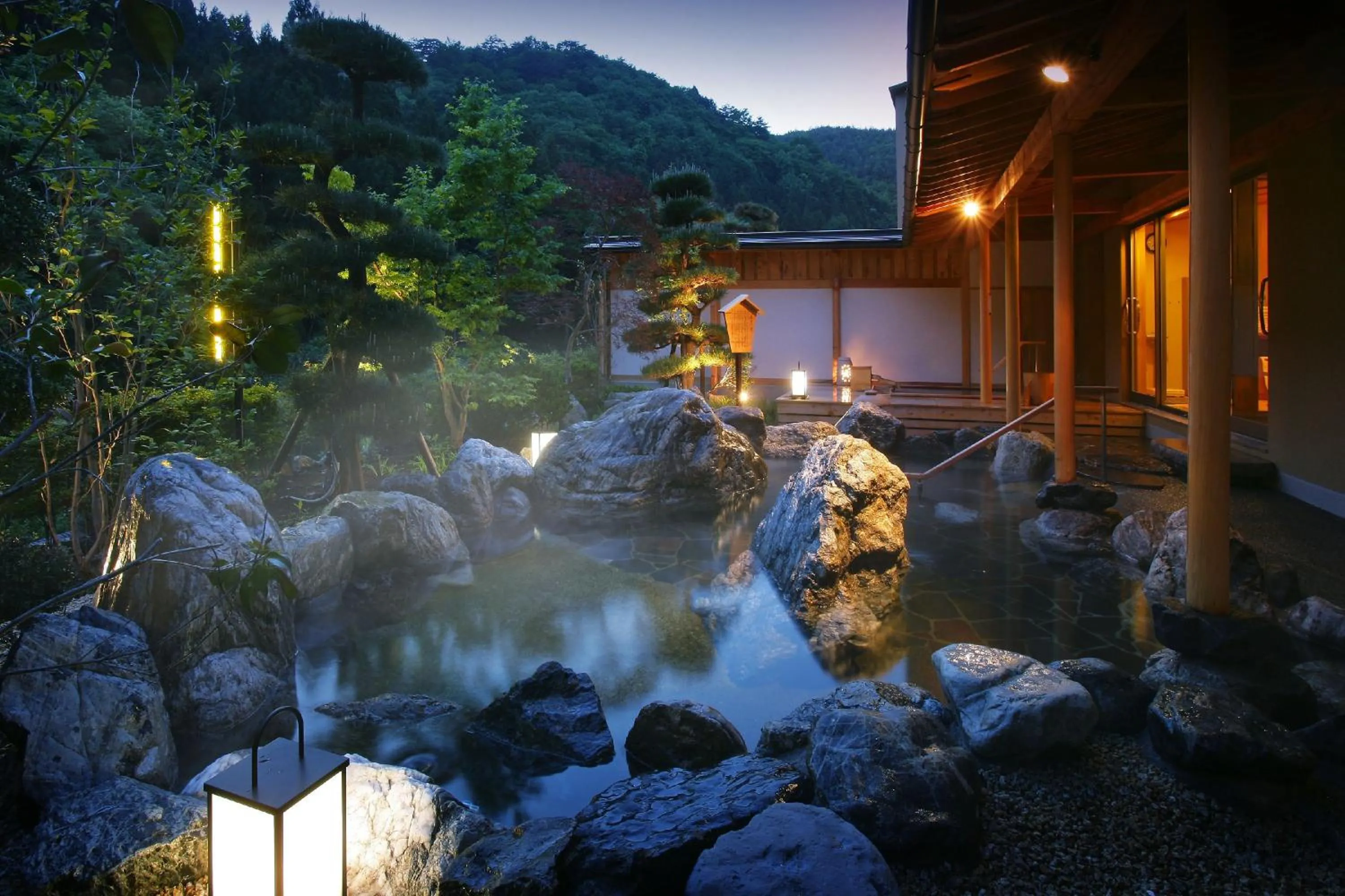 Hot Spring Bath in 游泉志だて