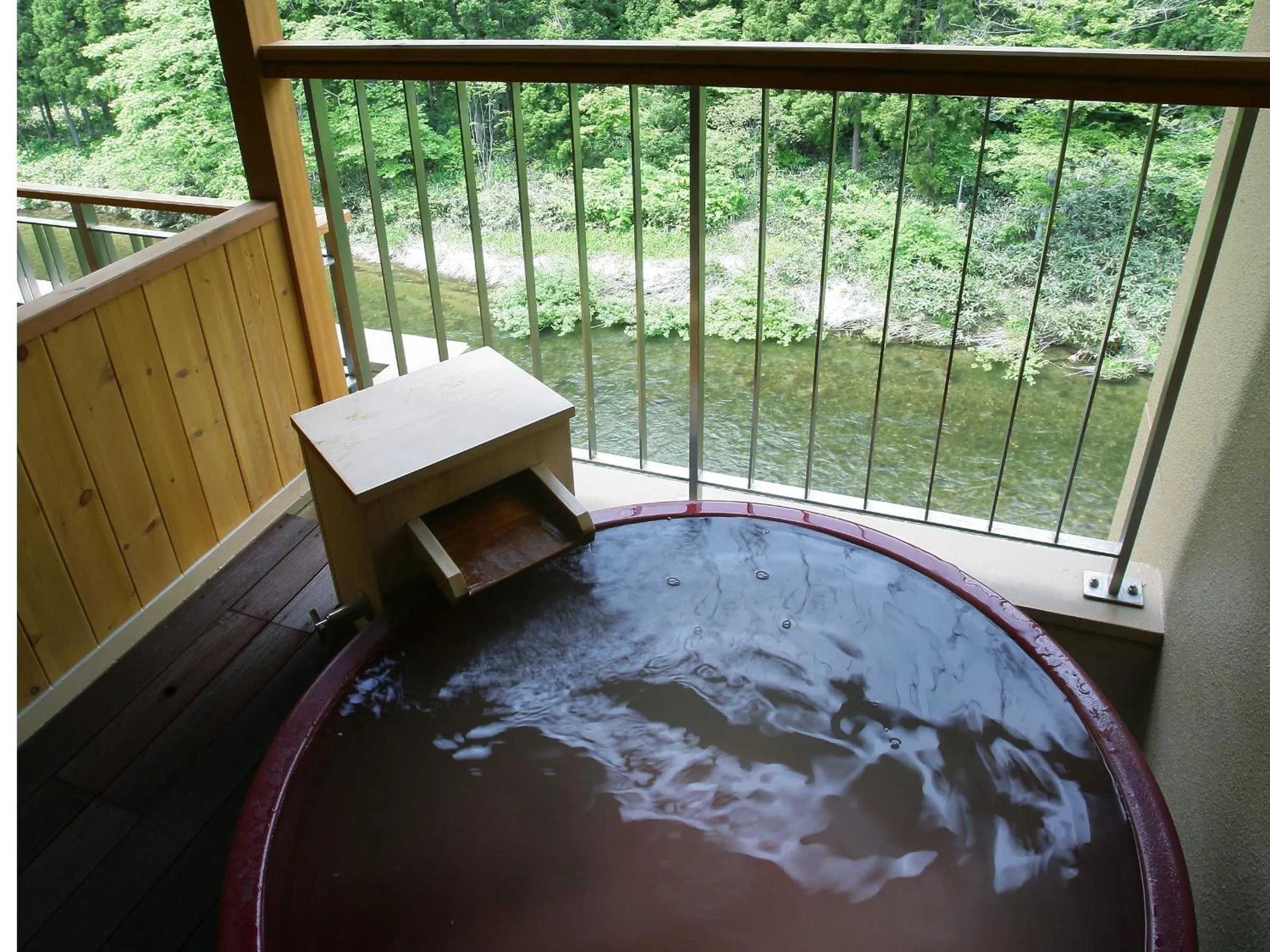 Hot Spring Bath in 游泉志だて