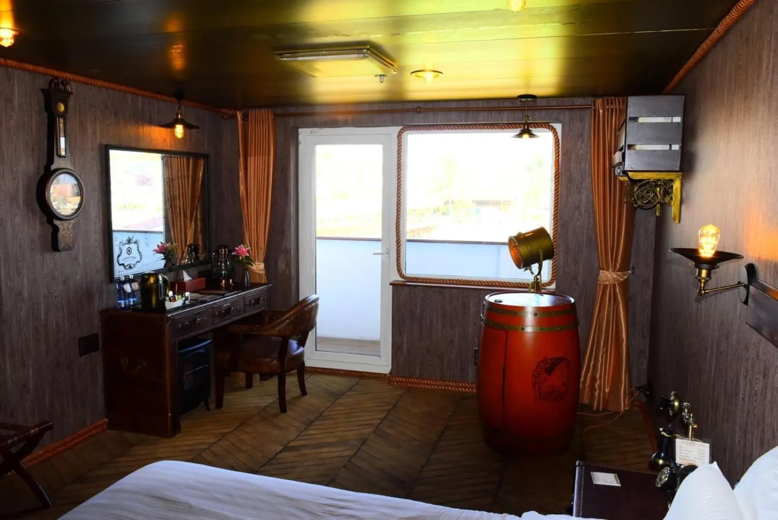 Balcony/Terrace, Bed in Vintage Luxury Yacht Hotel