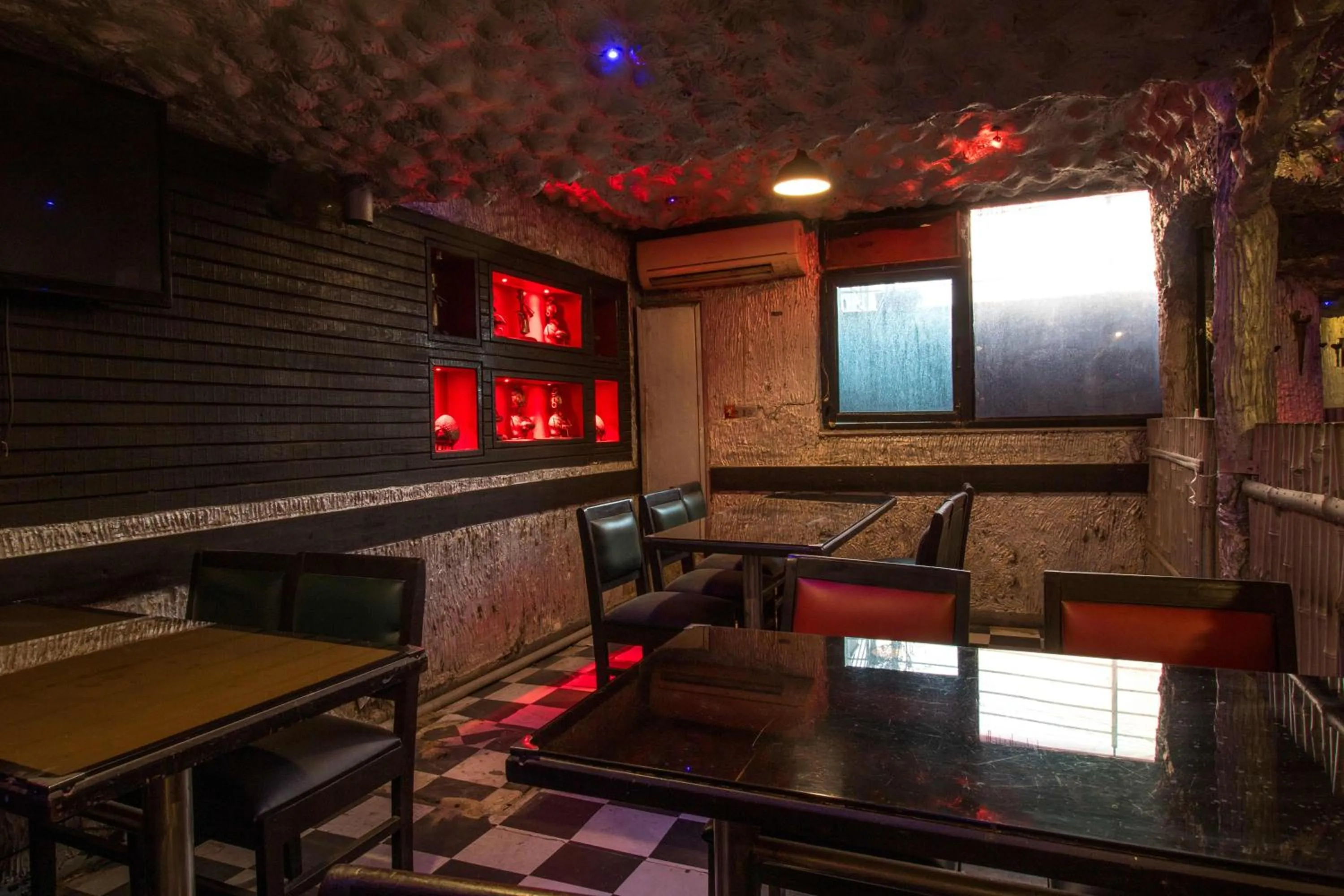 Restaurant/places to eat in Hotel Rockland & Restaurant