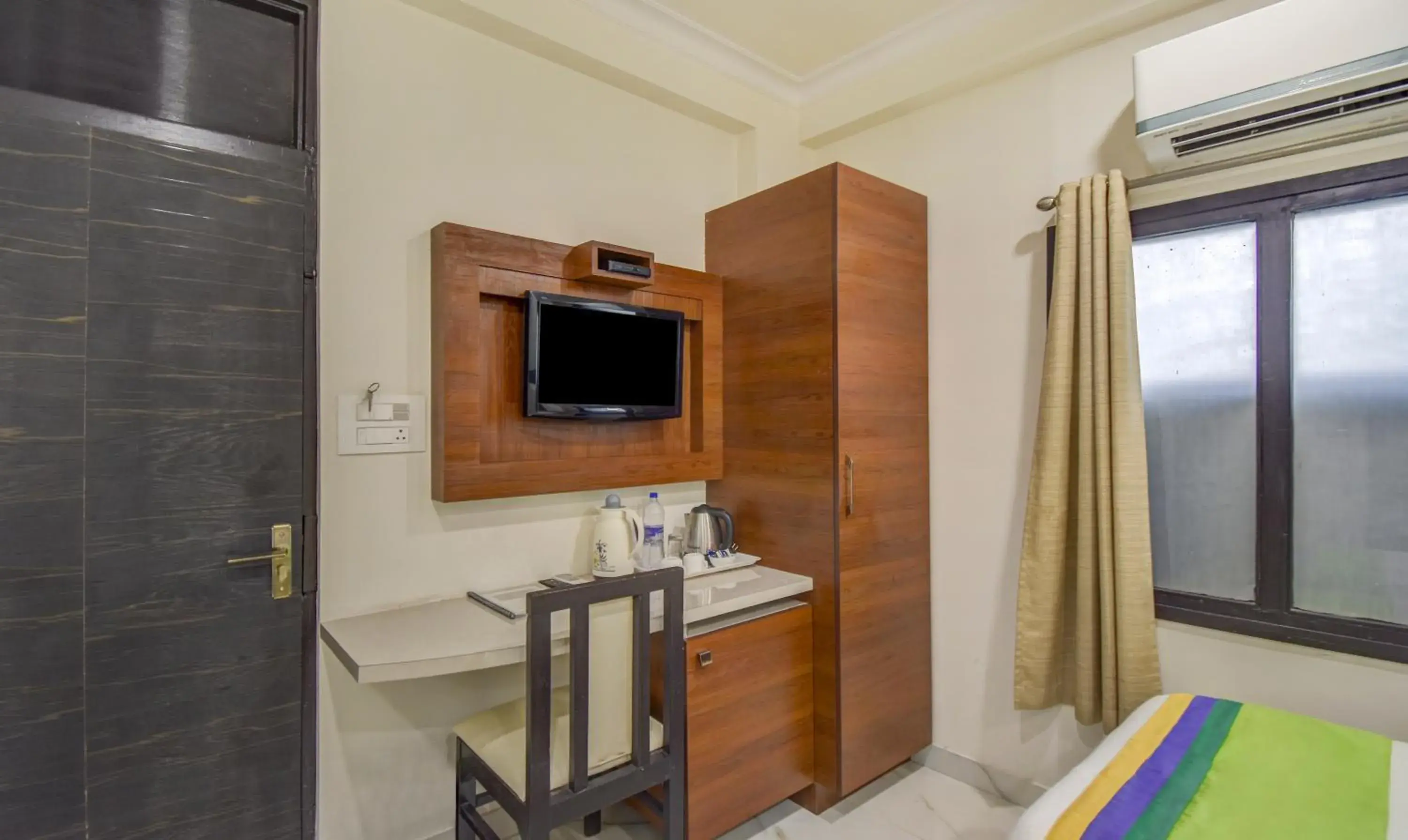 Standard Double Room - single occupancy in Hotel Rockland & Restaurant Standard Double Room - single occupancy in Hotel Rockland & Restaurant