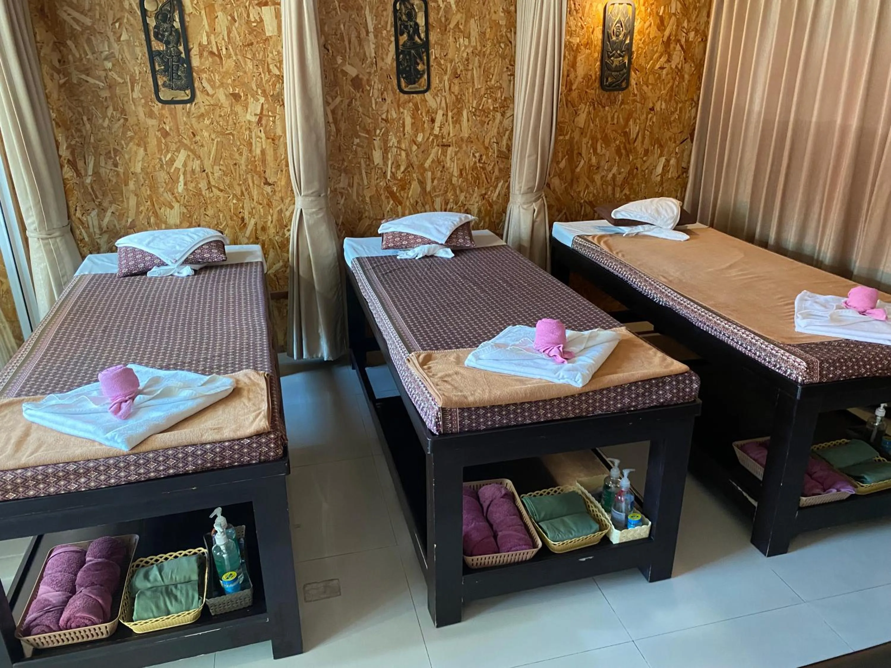 Massage, Bed in Little Mermaid Guesthouse & Restaurant