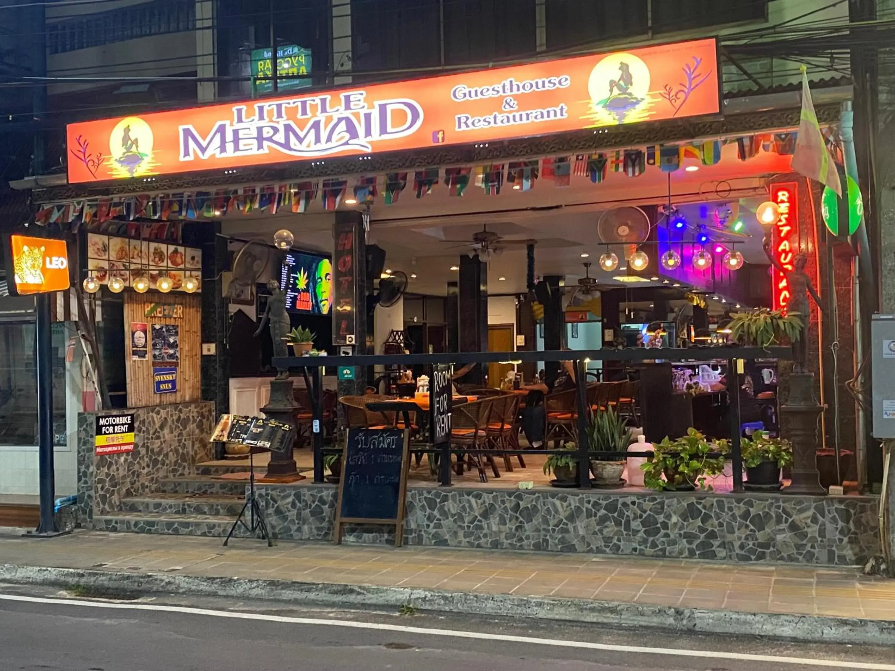 Property building in Little Mermaid Guesthouse & Restaurant Property building in Little Mermaid Guesthouse & Restaurant