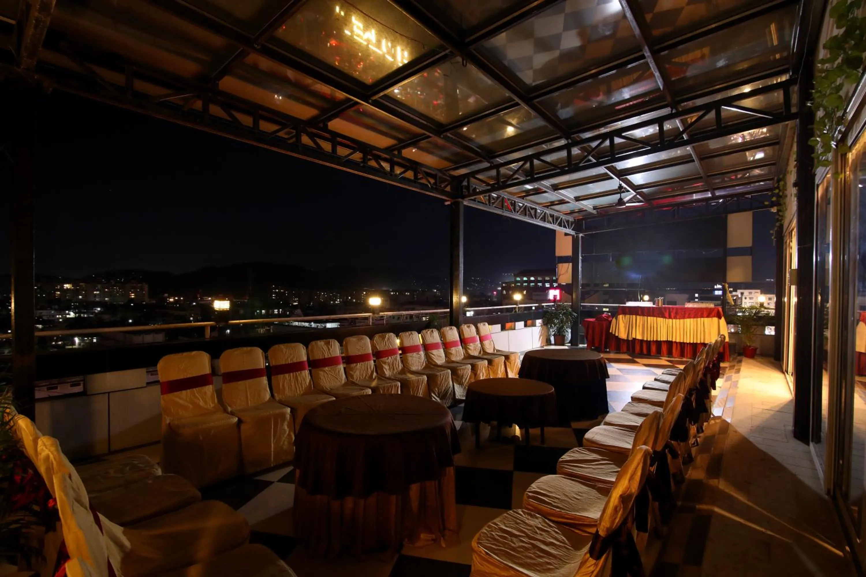 Hotel Gateway Grandeur