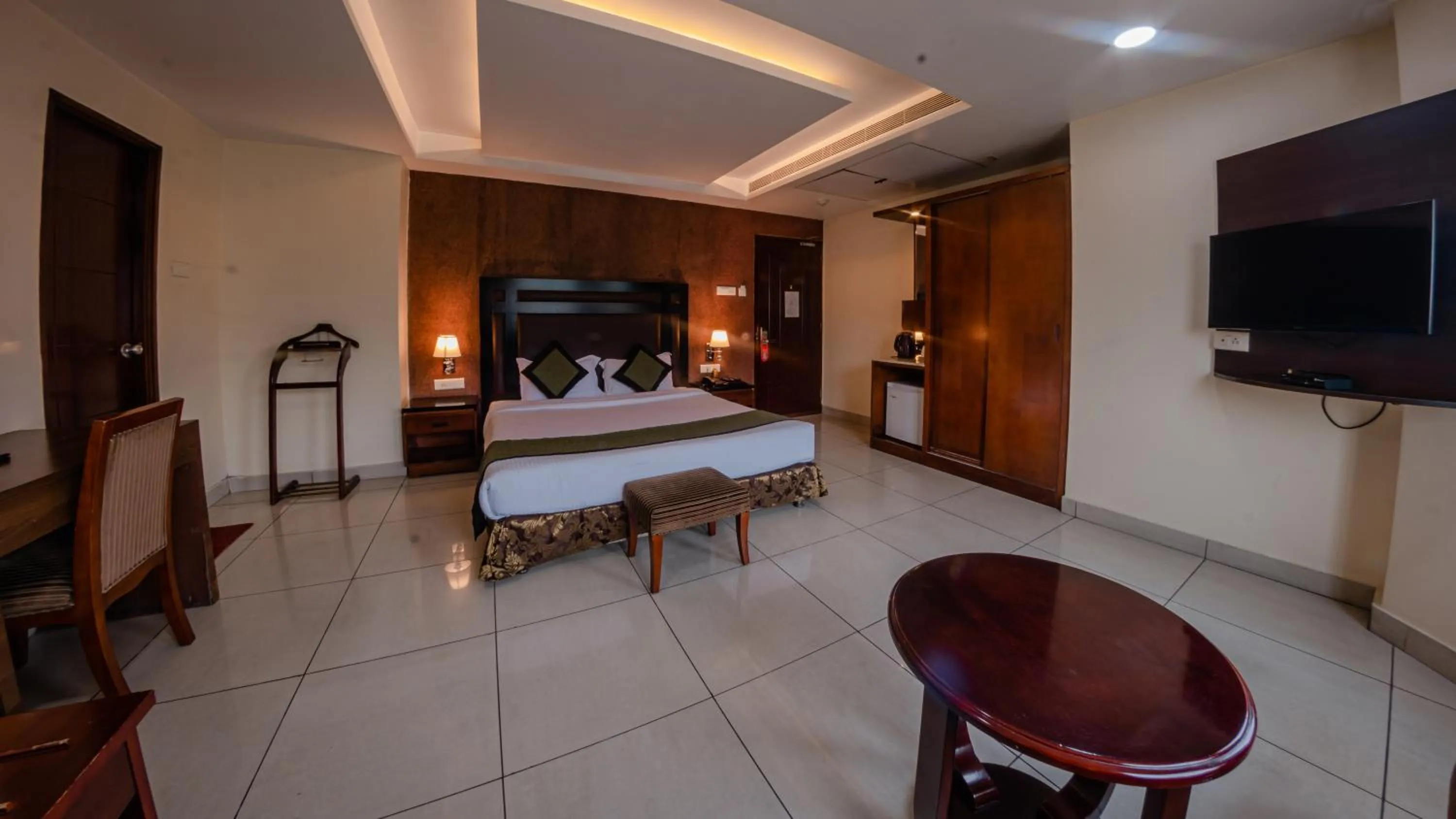 Bed in Hotel Gateway Grandeur