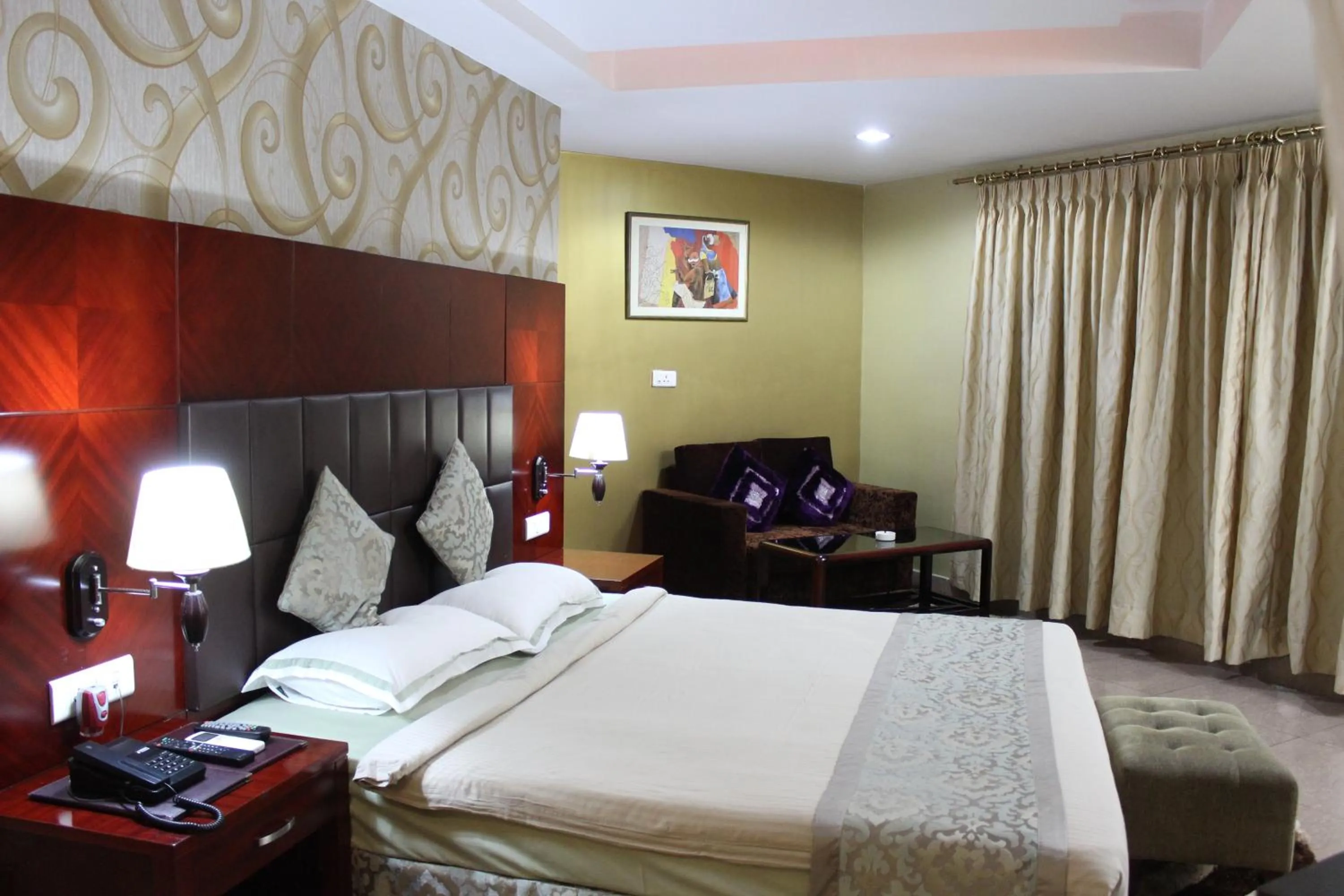 Bedroom, Bed in Hotel Gateway Grandeur