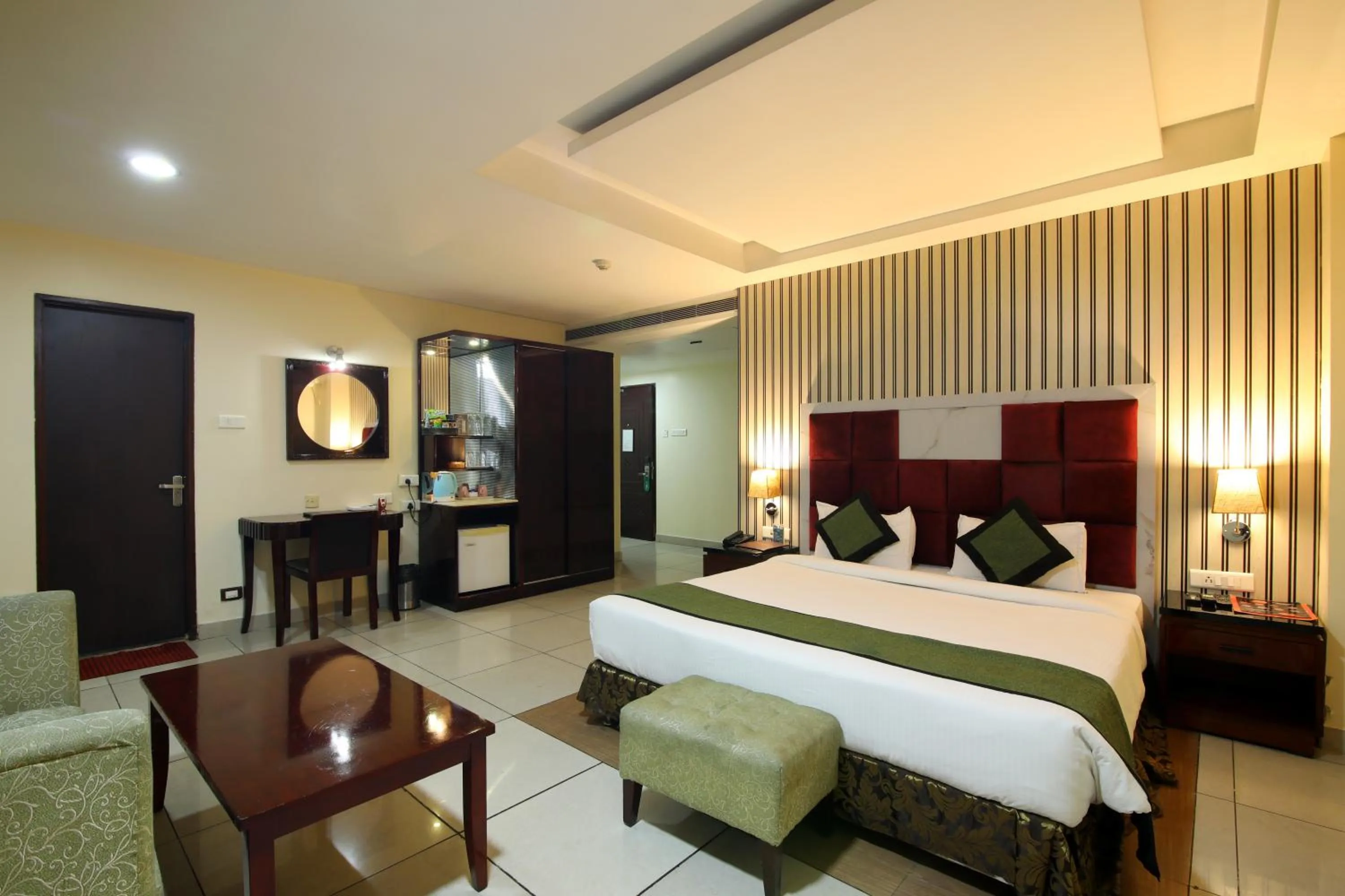 Bed in Hotel Gateway Grandeur