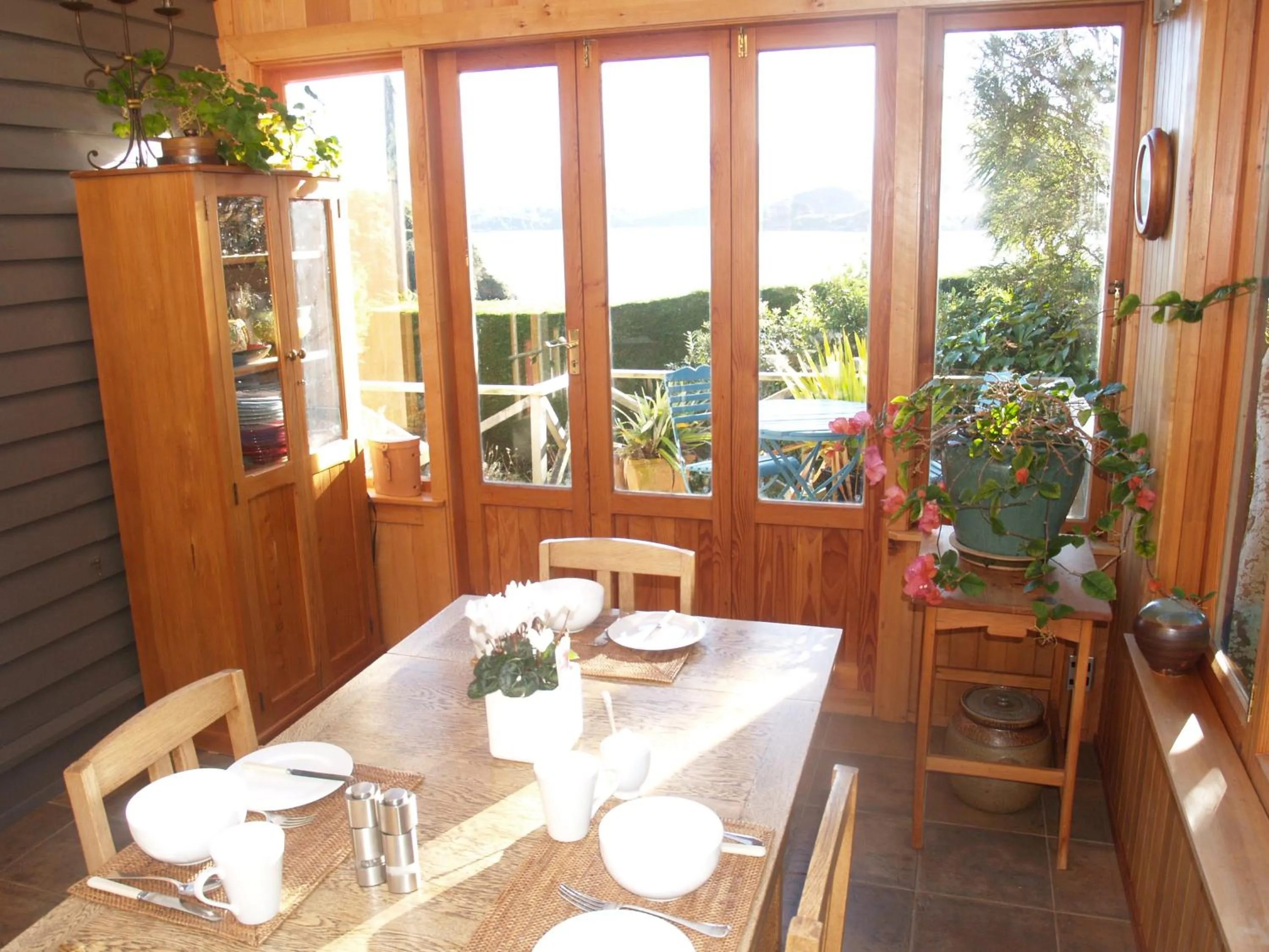 Lounge or bar in Captain Eady's Lookout