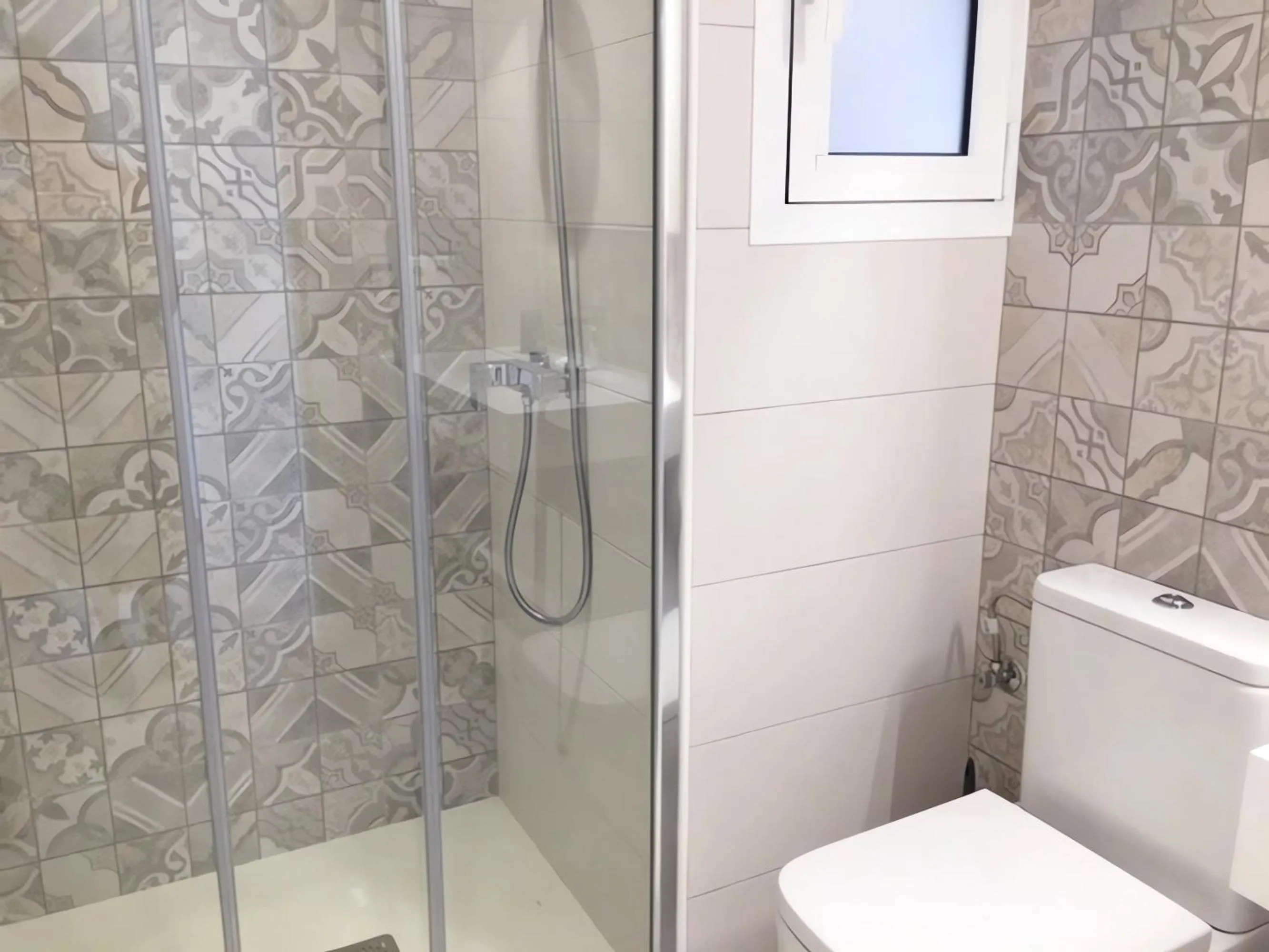 Shower in Apartamentos Roca Plana - Formentera Break