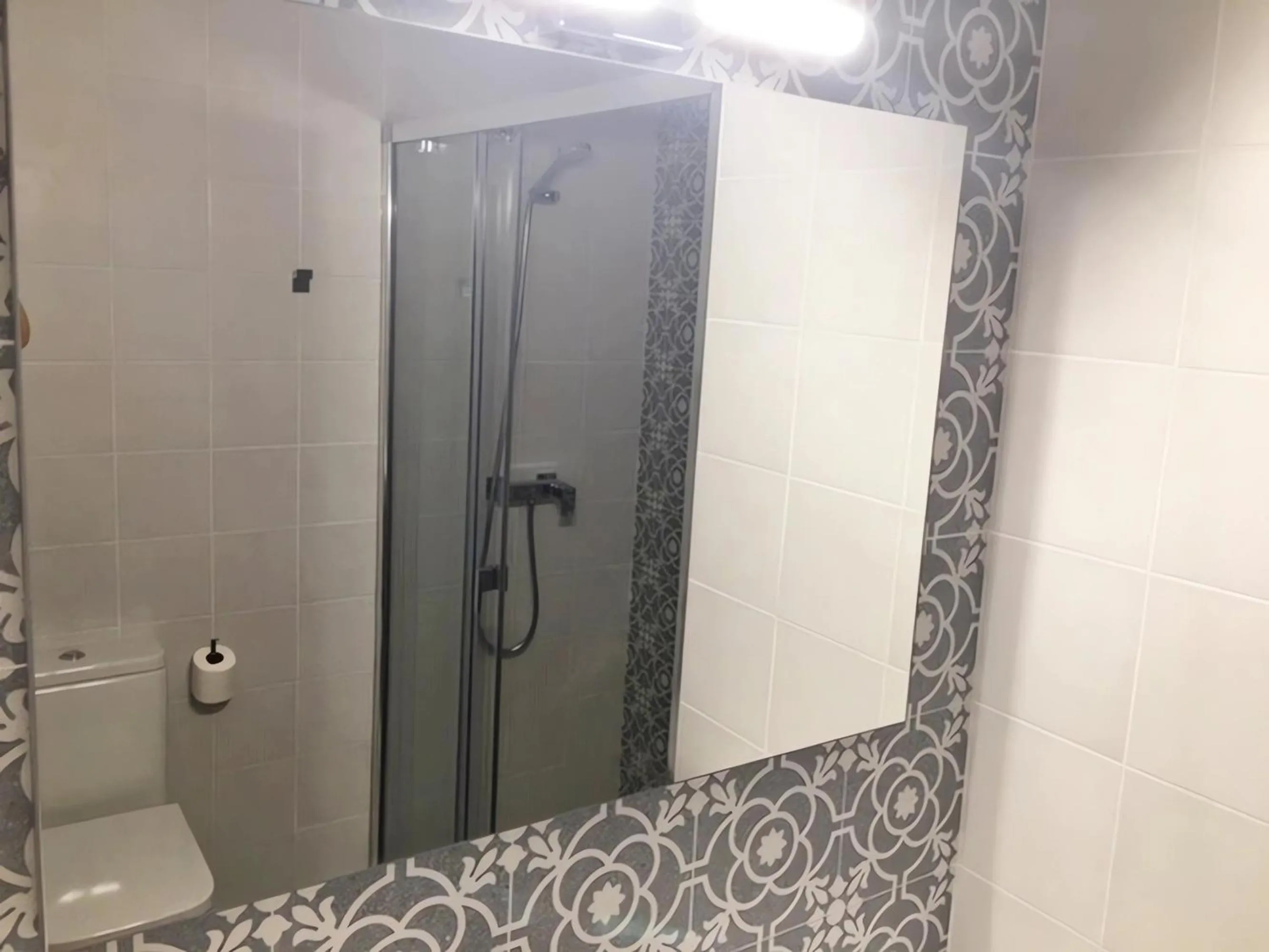 Shower in Apartamentos Roca Plana - Formentera Break