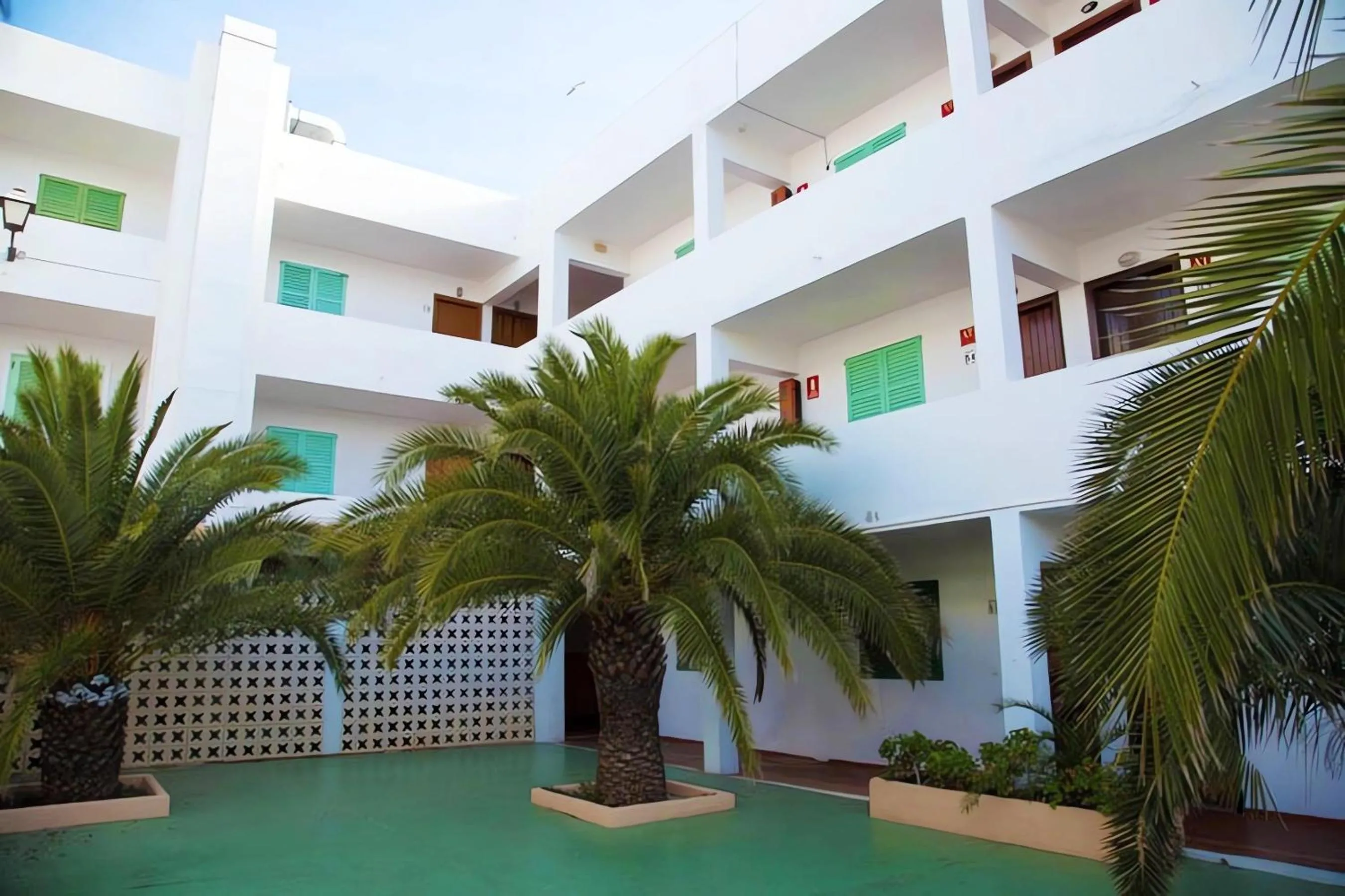Property building in Apartamentos Roca Plana - Formentera Break