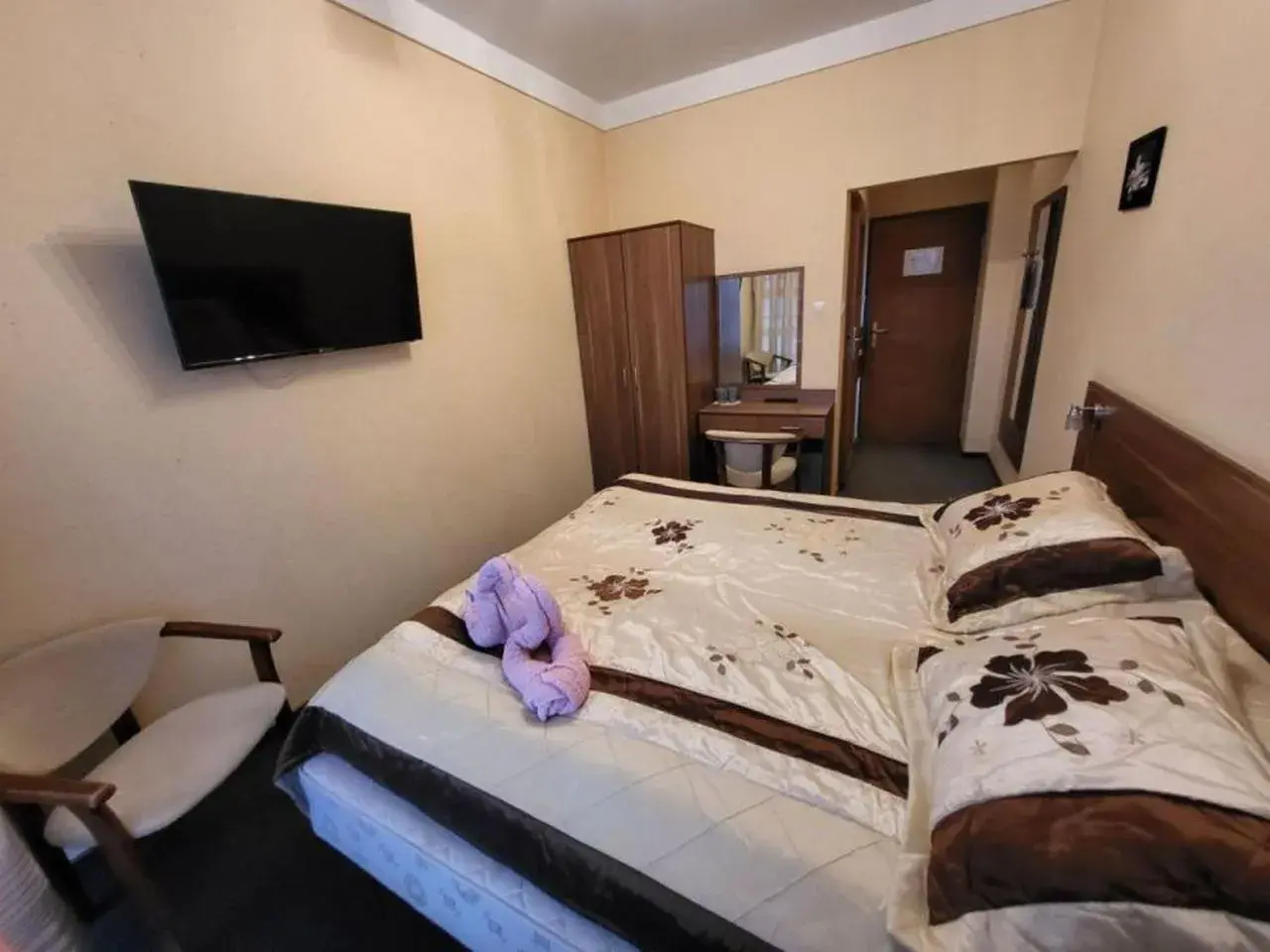 Double Room with Private Bathroom in Hotel Parkowy Double Room with Private Bathroom in Hotel Parkowy