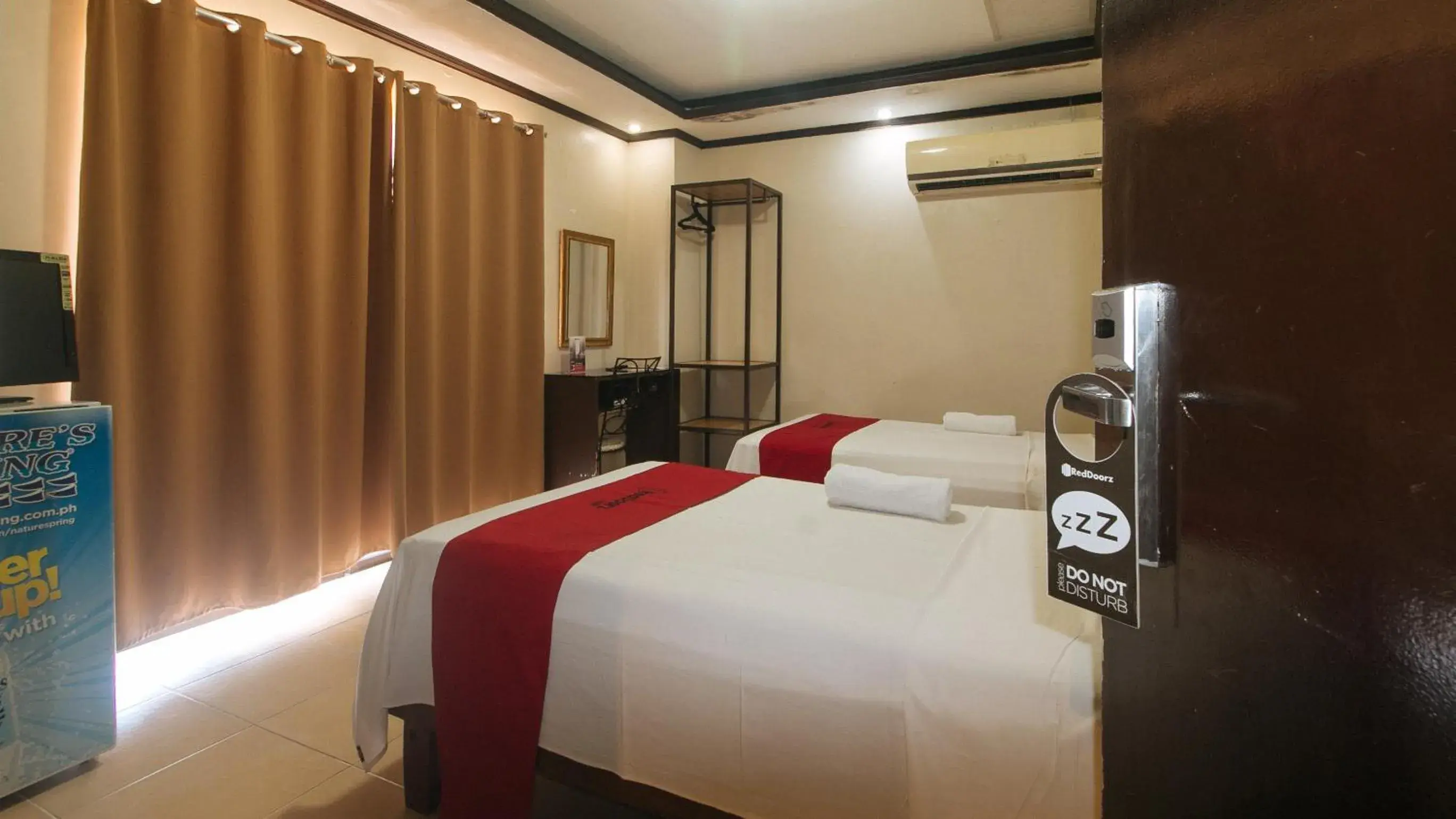 Bed in RedDoorz Plus New Era Budget Hotel Mabolo former RedDoorz near Landers Superstore Cebu City Bed in RedDoorz Plus New Era Budget Hotel Mabolo former RedDoorz near Landers Superstore Cebu City