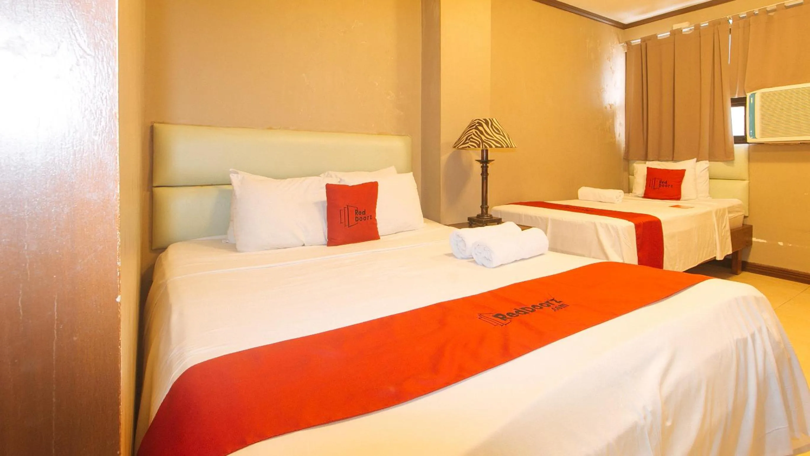 Bedroom, Bed in RedDoorz Plus New Era Budget Hotel Mabolo former RedDoorz near Landers Superstore Cebu City