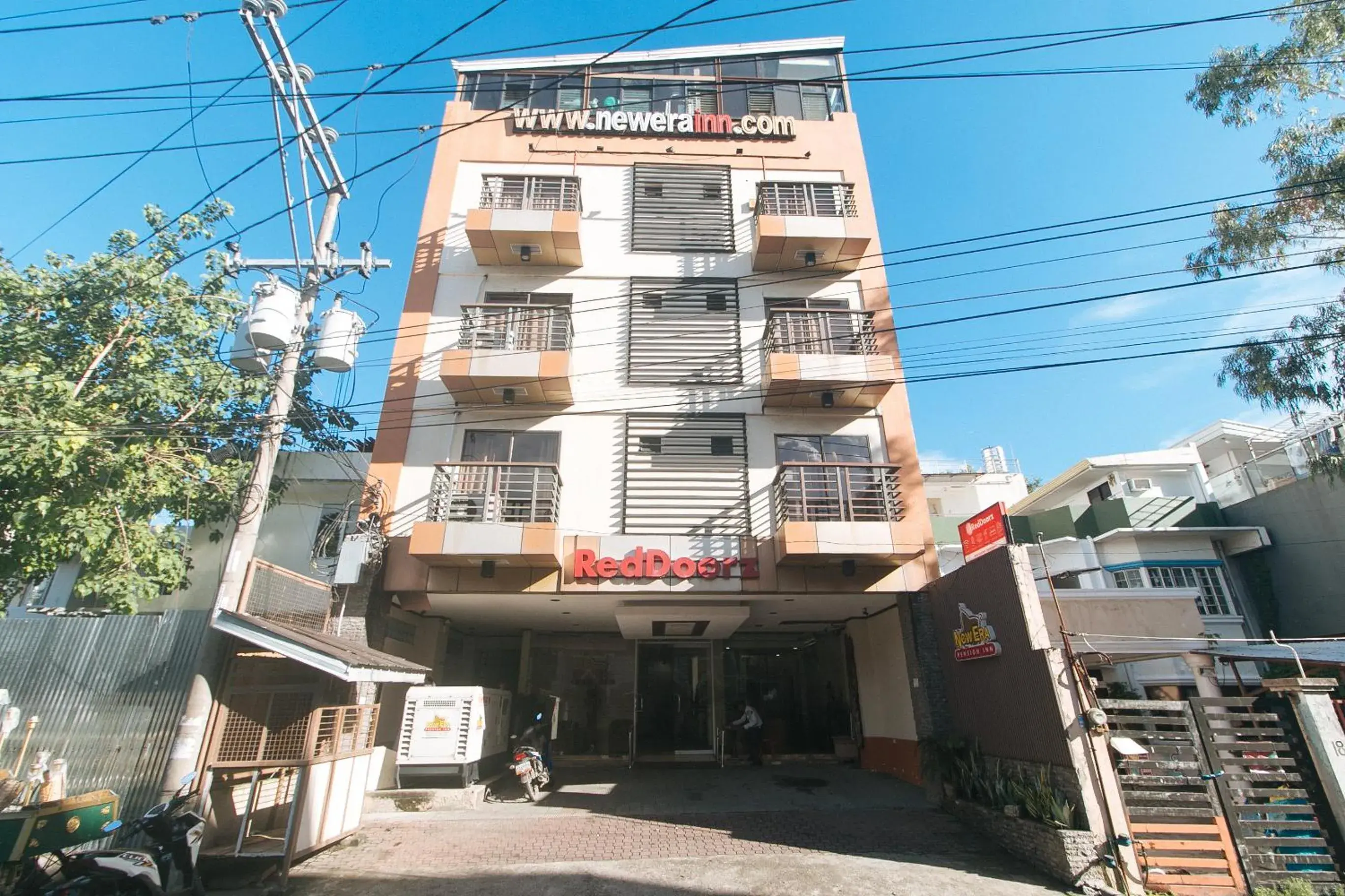 Property building in RedDoorz Plus New Era Budget Hotel Mabolo former RedDoorz near Landers Superstore Cebu City Property building in RedDoorz Plus New Era Budget Hotel Mabolo former RedDoorz near Landers Superstore Cebu City