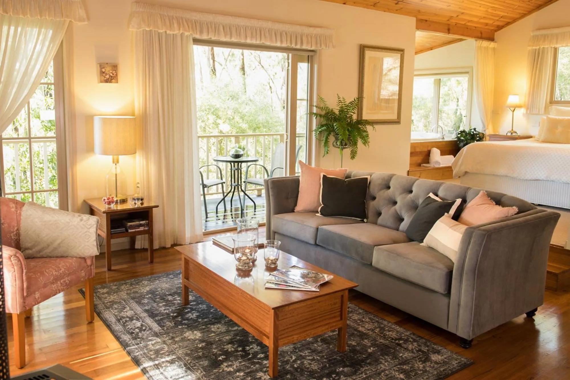 Living room in Myers Creek Cascades Luxury Cottages