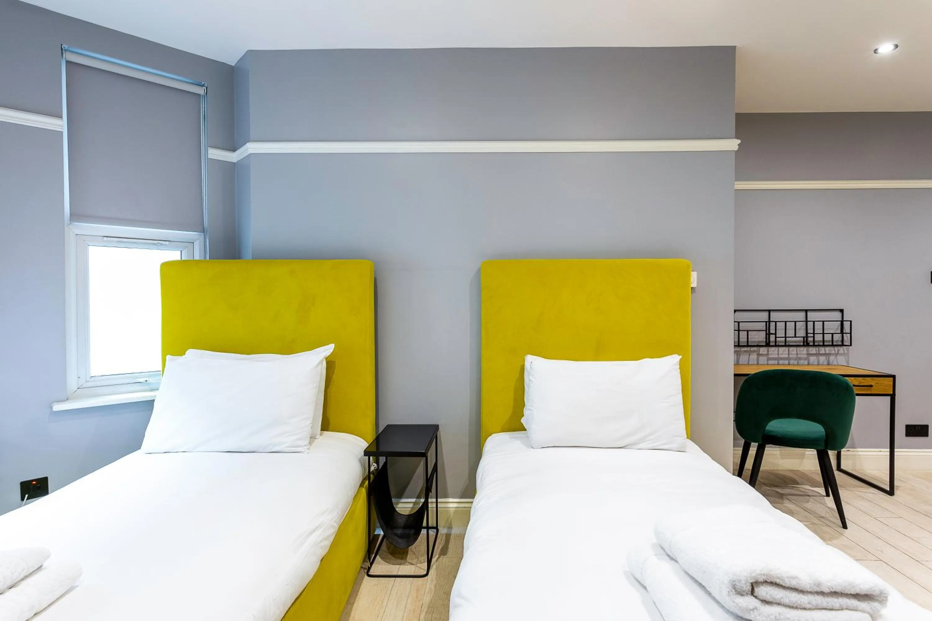 Bed in Kensington Rooms - Warwick Road