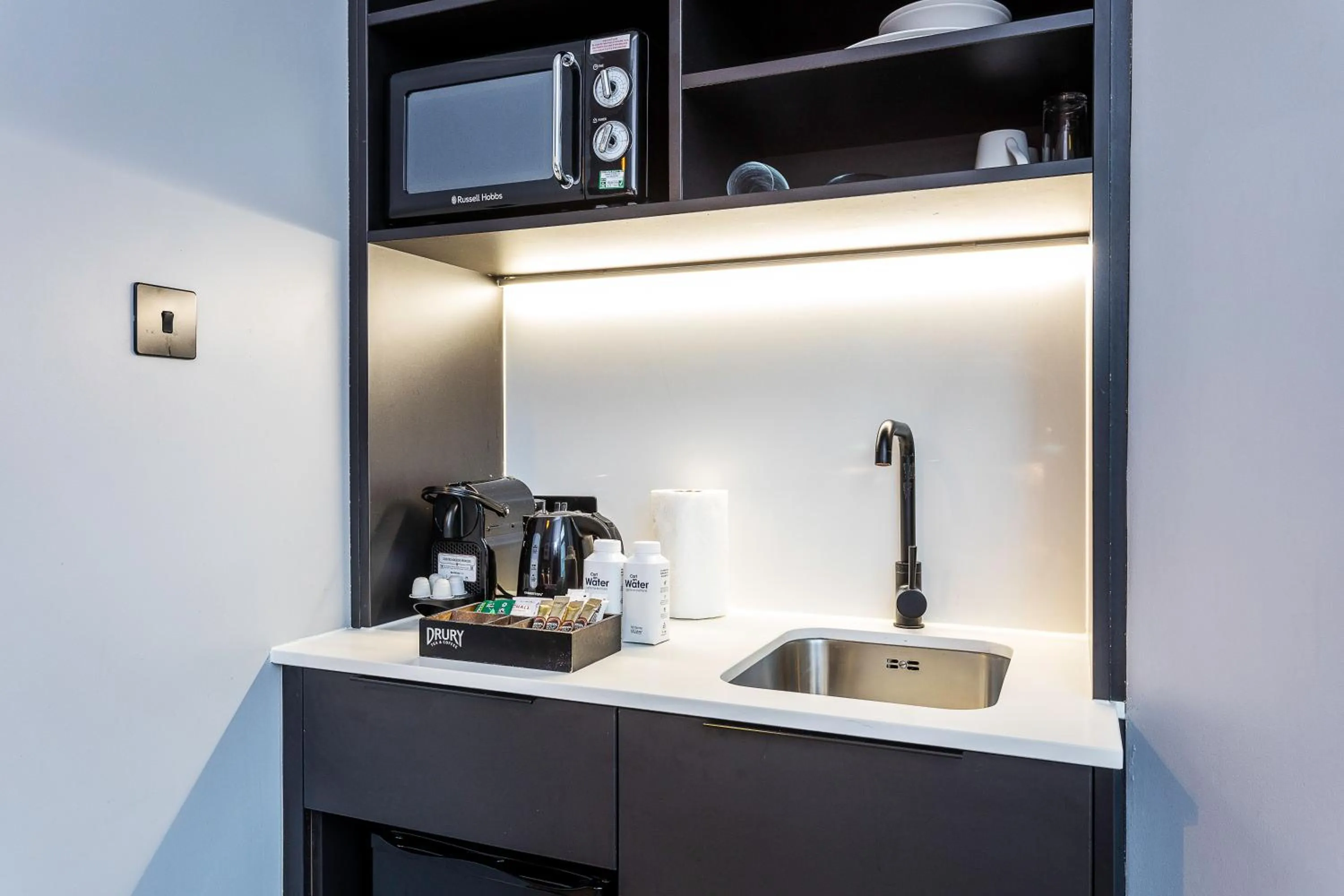 Coffee/tea facilities in Kensington Rooms - Warwick Road